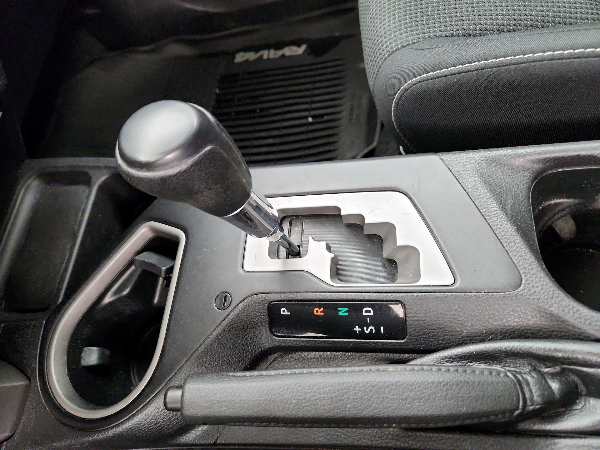 Thumbnail: 2017 Toyota RAV4 - 15