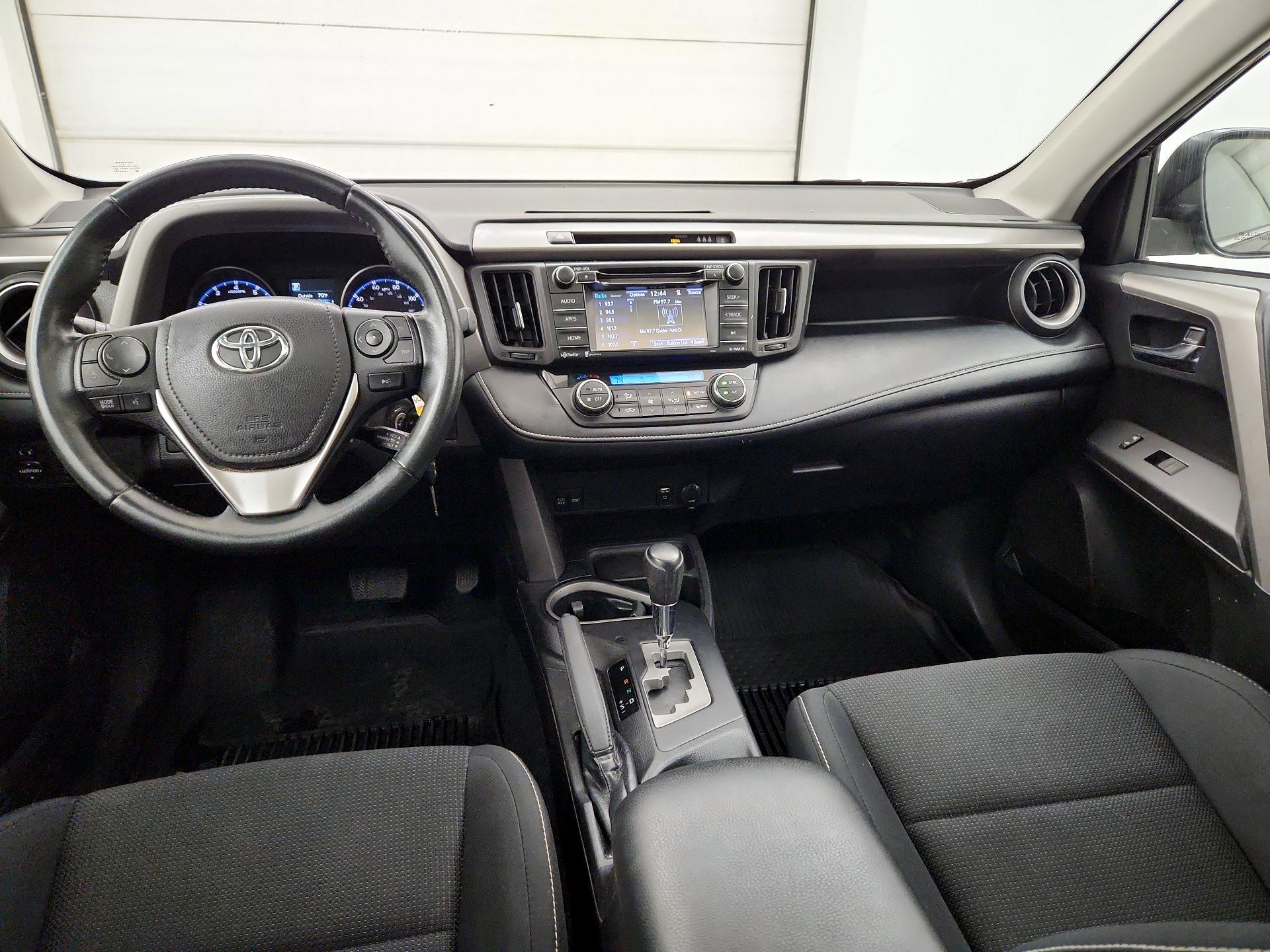 Thumbnail: 2017 Toyota RAV4 - 8