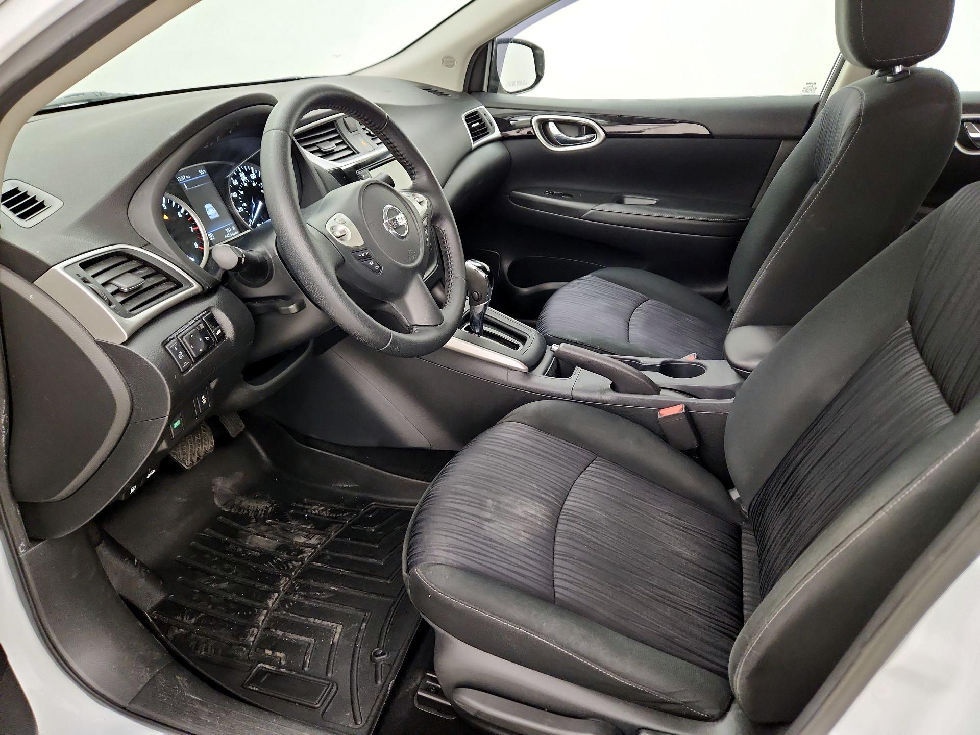 Thumbnail: 2019 Nissan Sentra - 11