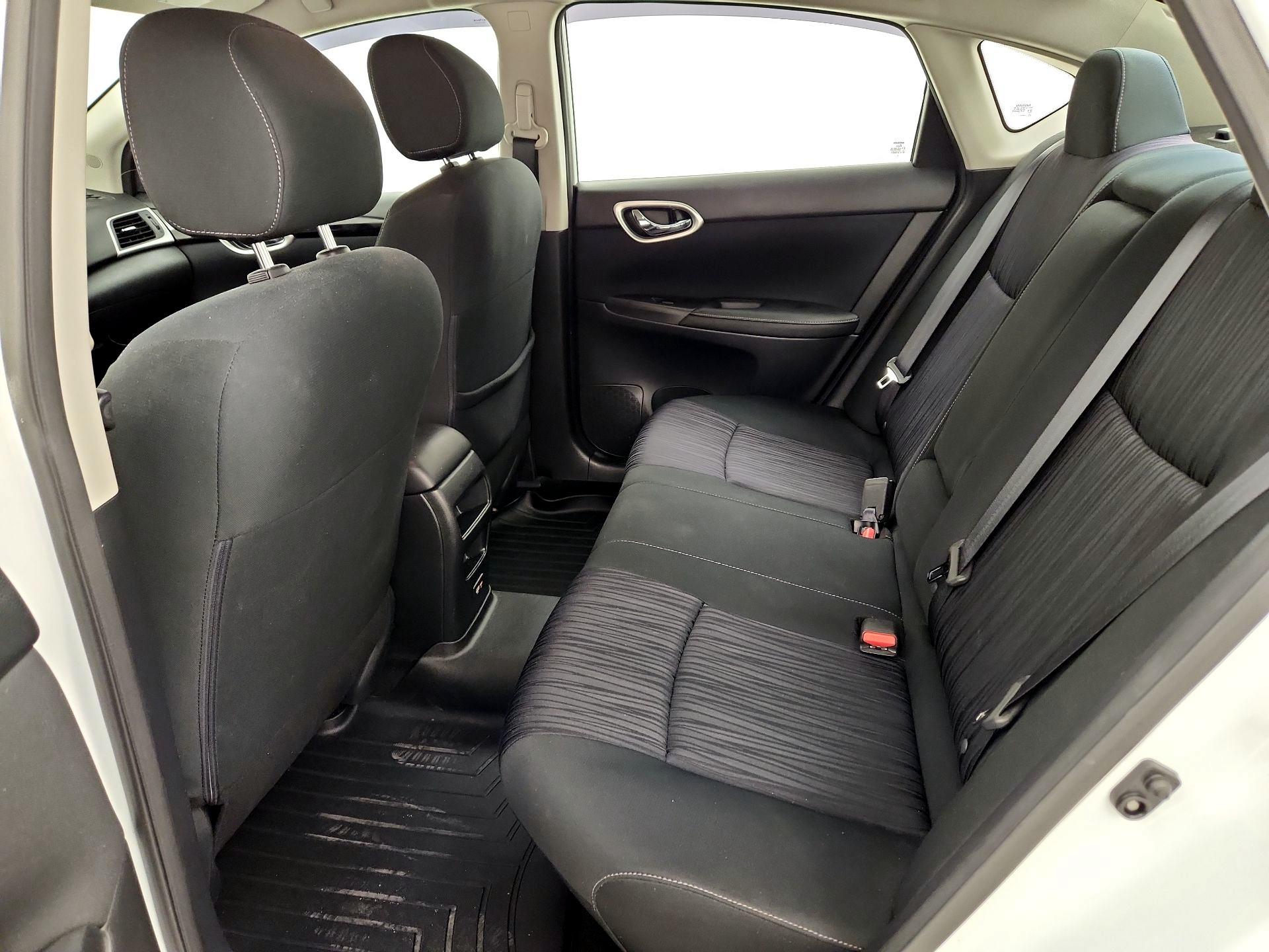 Thumbnail: 2019 Nissan Sentra - 19