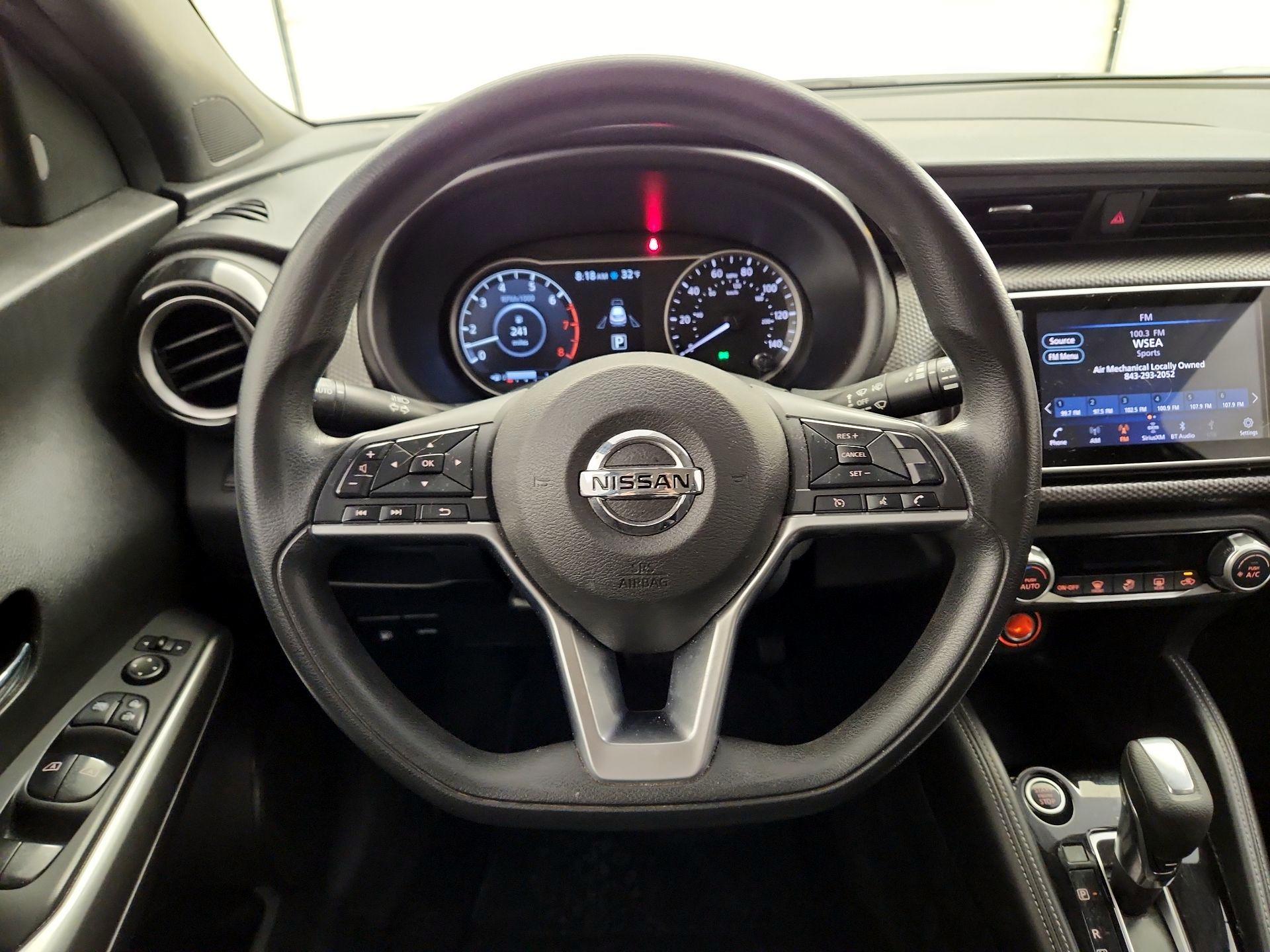 Thumbnail: 2019 Nissan Kicks - 10