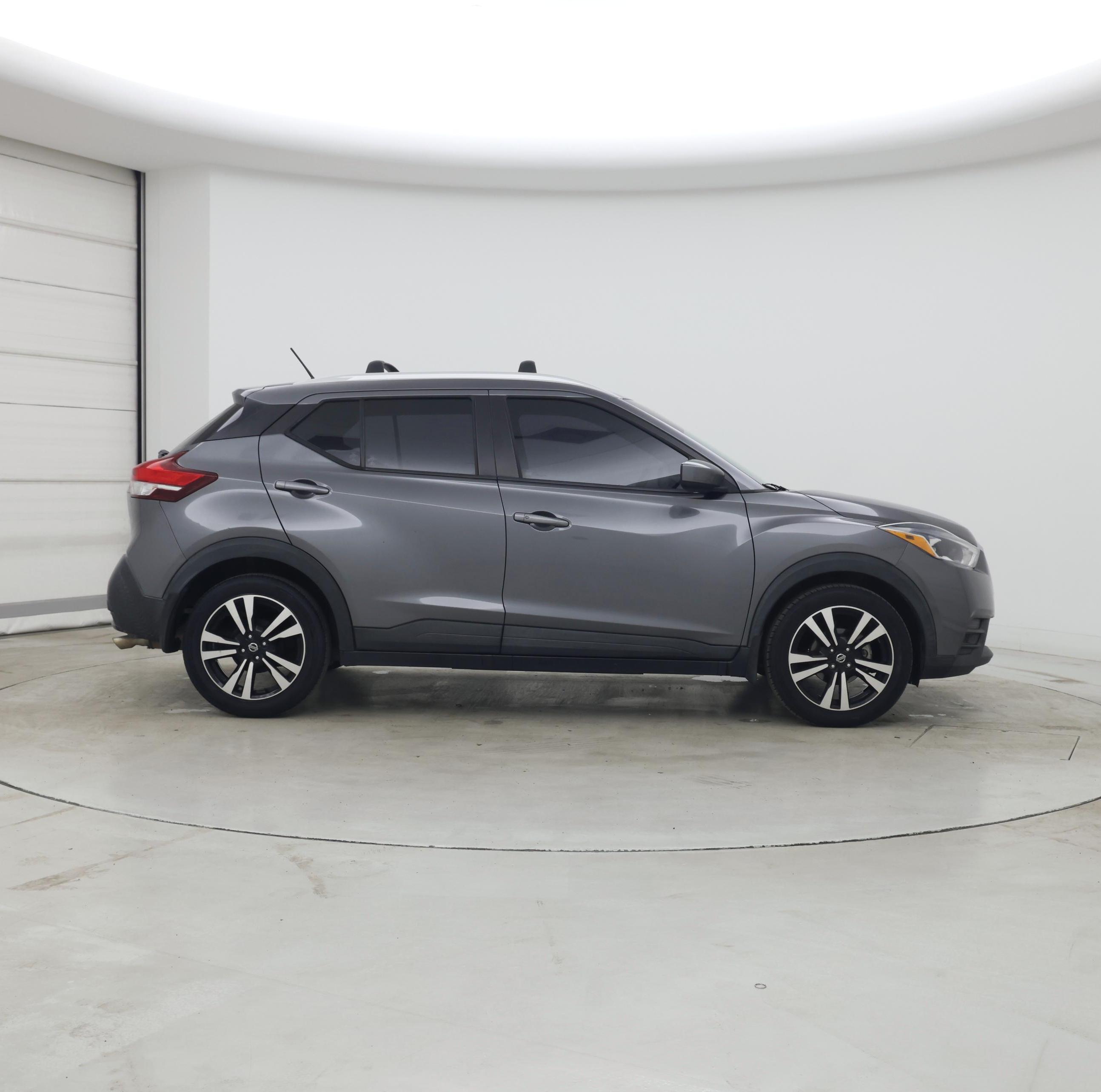 Thumbnail: 2019 Nissan Kicks - 7