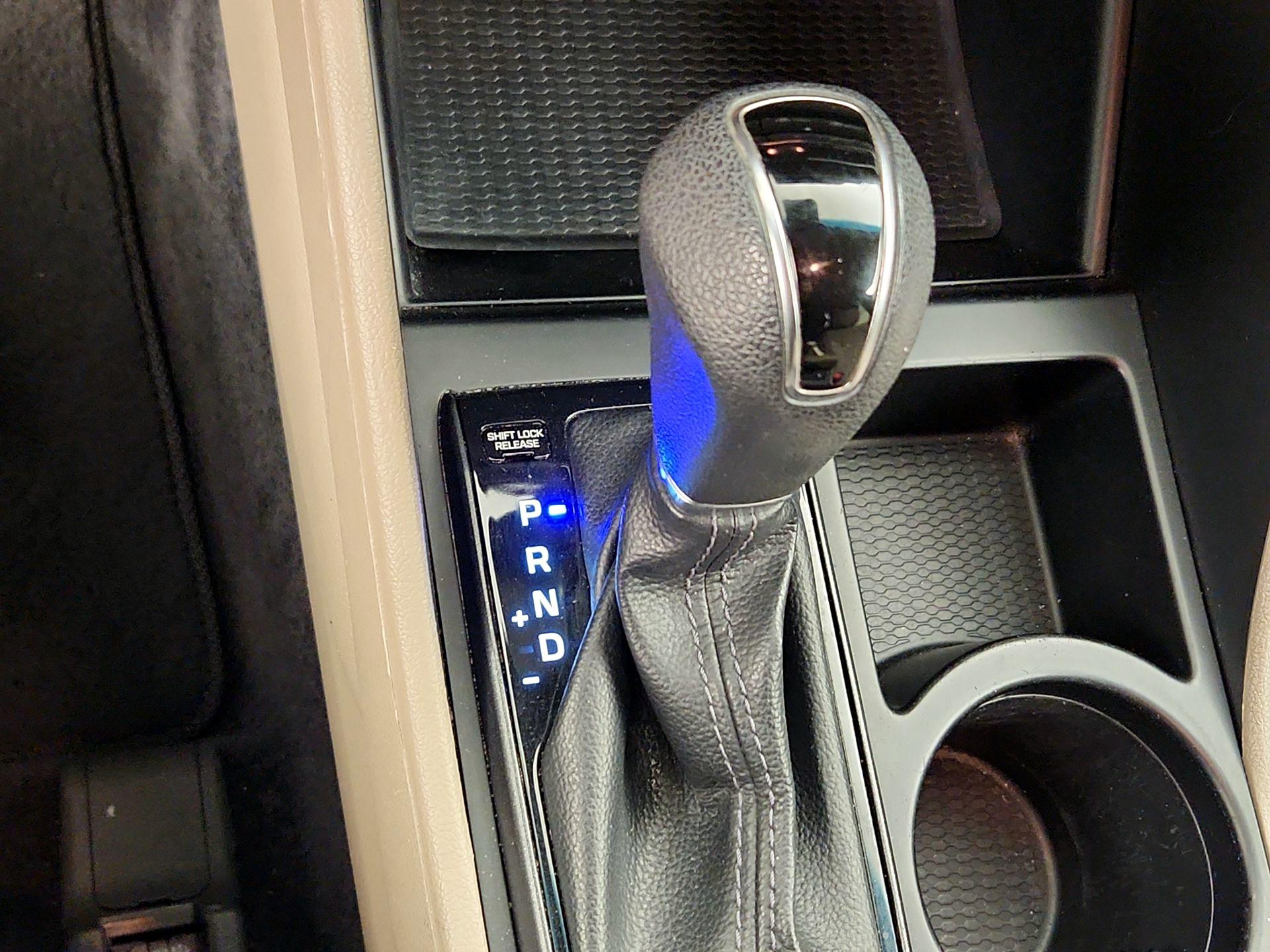 Thumbnail: 2020 Hyundai Tucson - 15