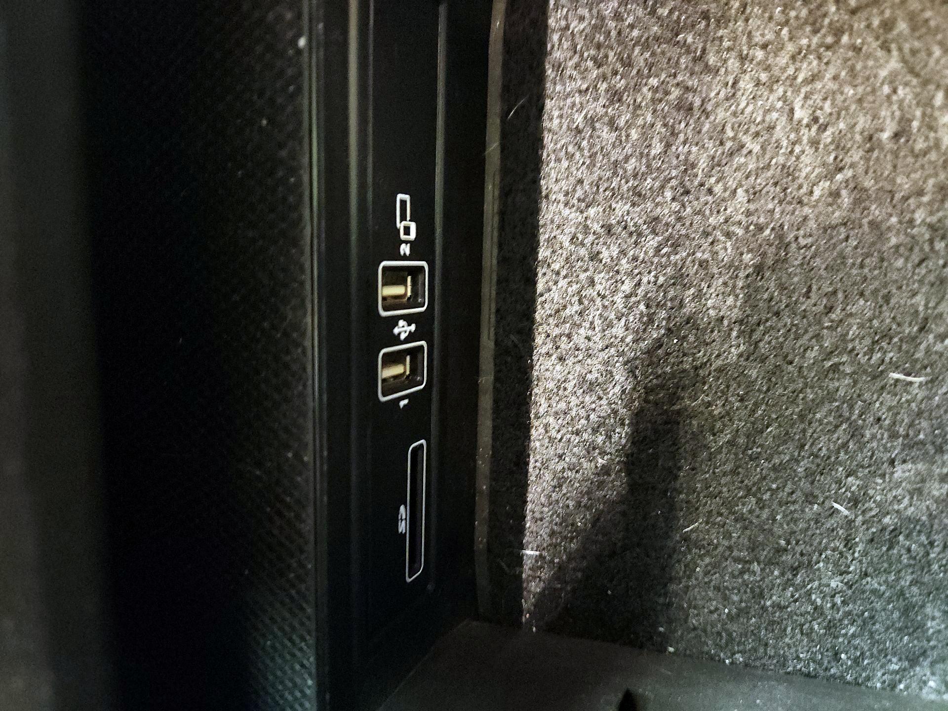 Thumbnail: 2021 Mercedes-Benz C-Class - 16