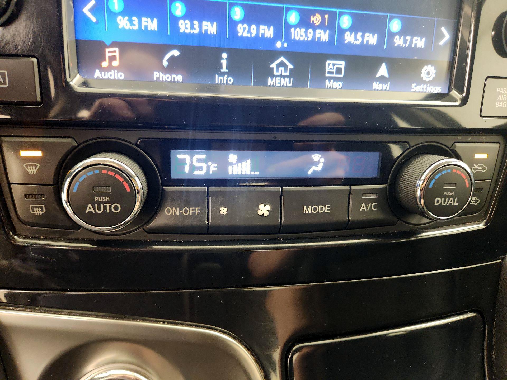 Thumbnail: 2018 Nissan Maxima - 17