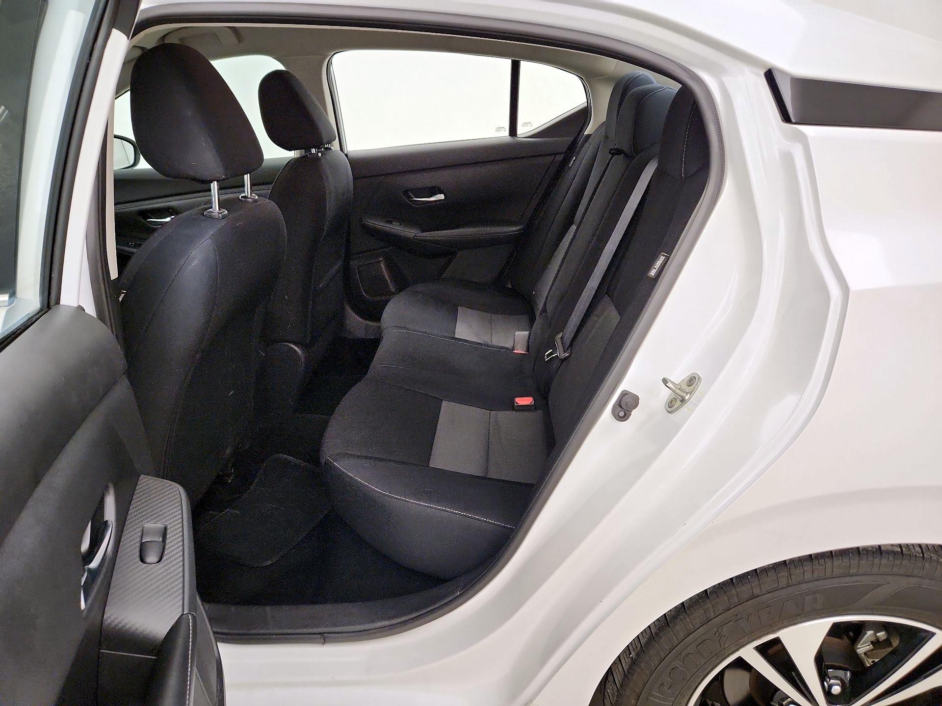 Thumbnail: 2021 Nissan Sentra - 17