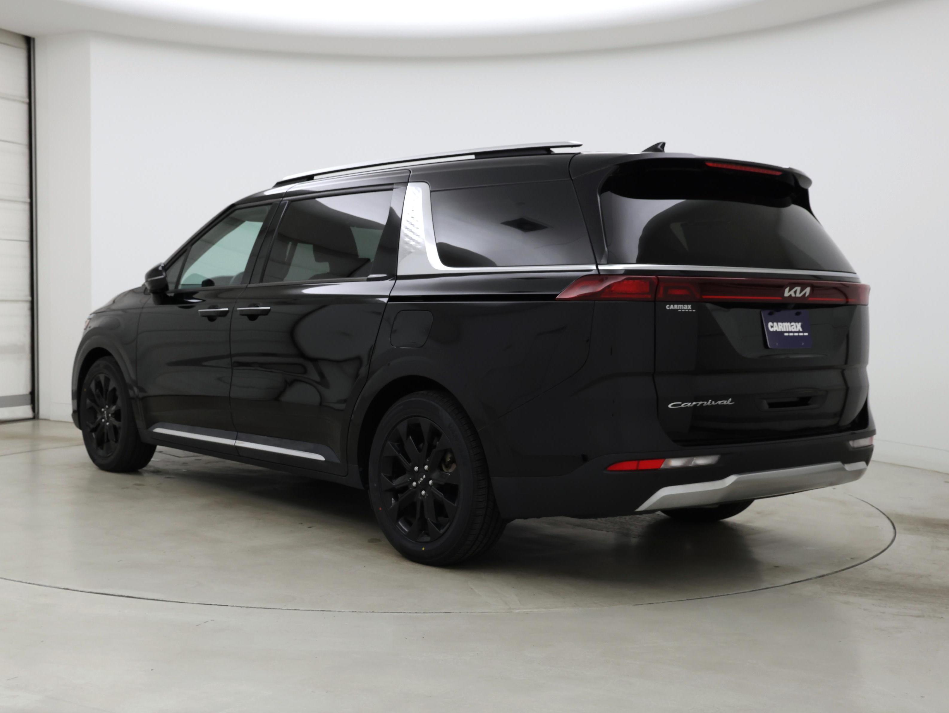 Thumbnail: 2022 Kia Carnival - 2