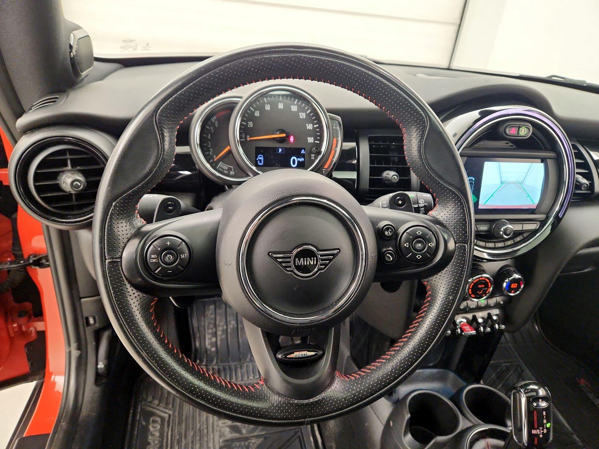 Thumbnail: 2020 MINI Cooper Hardtop - 10