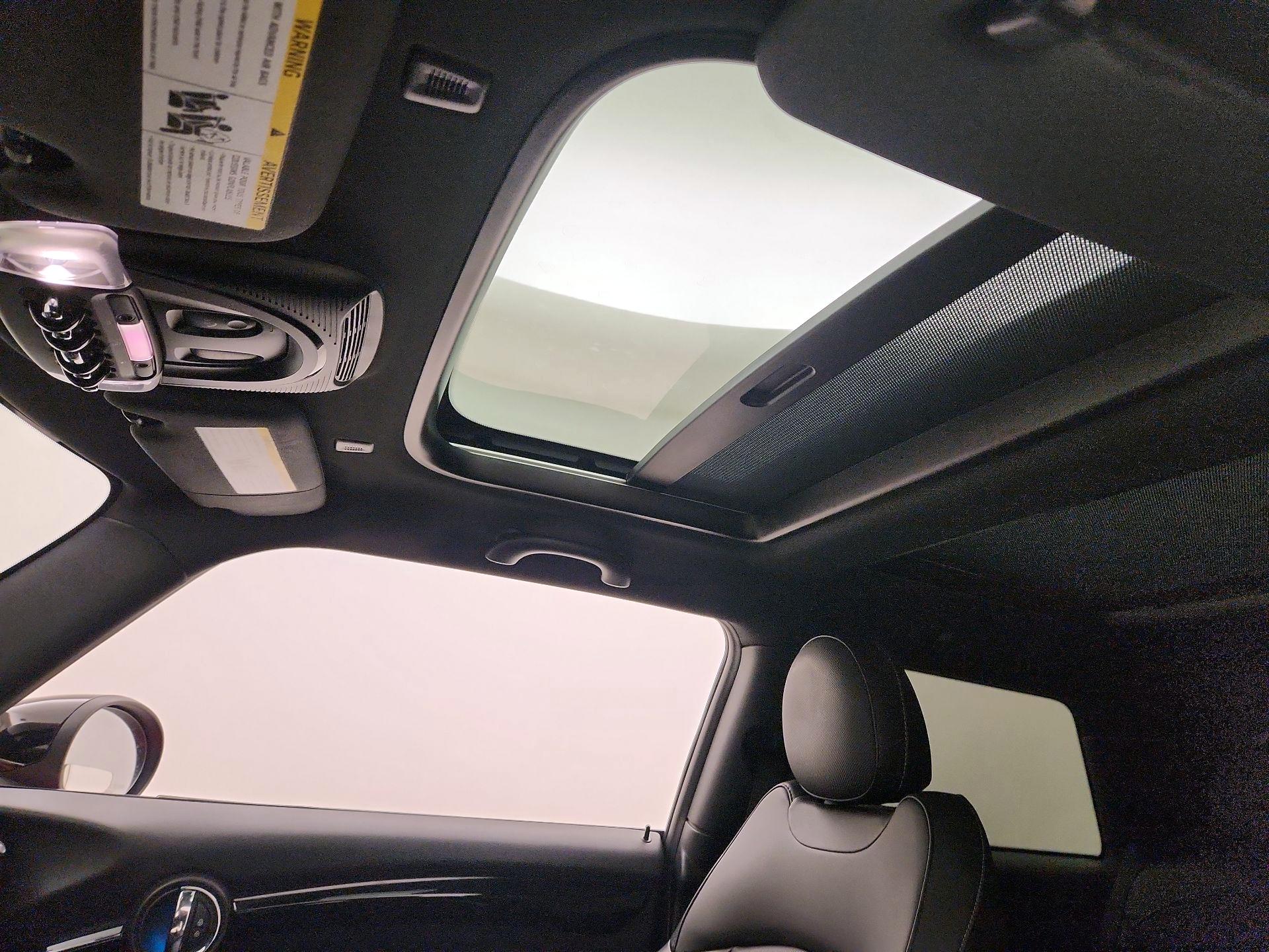 Thumbnail: 2020 MINI Cooper Hardtop - 19