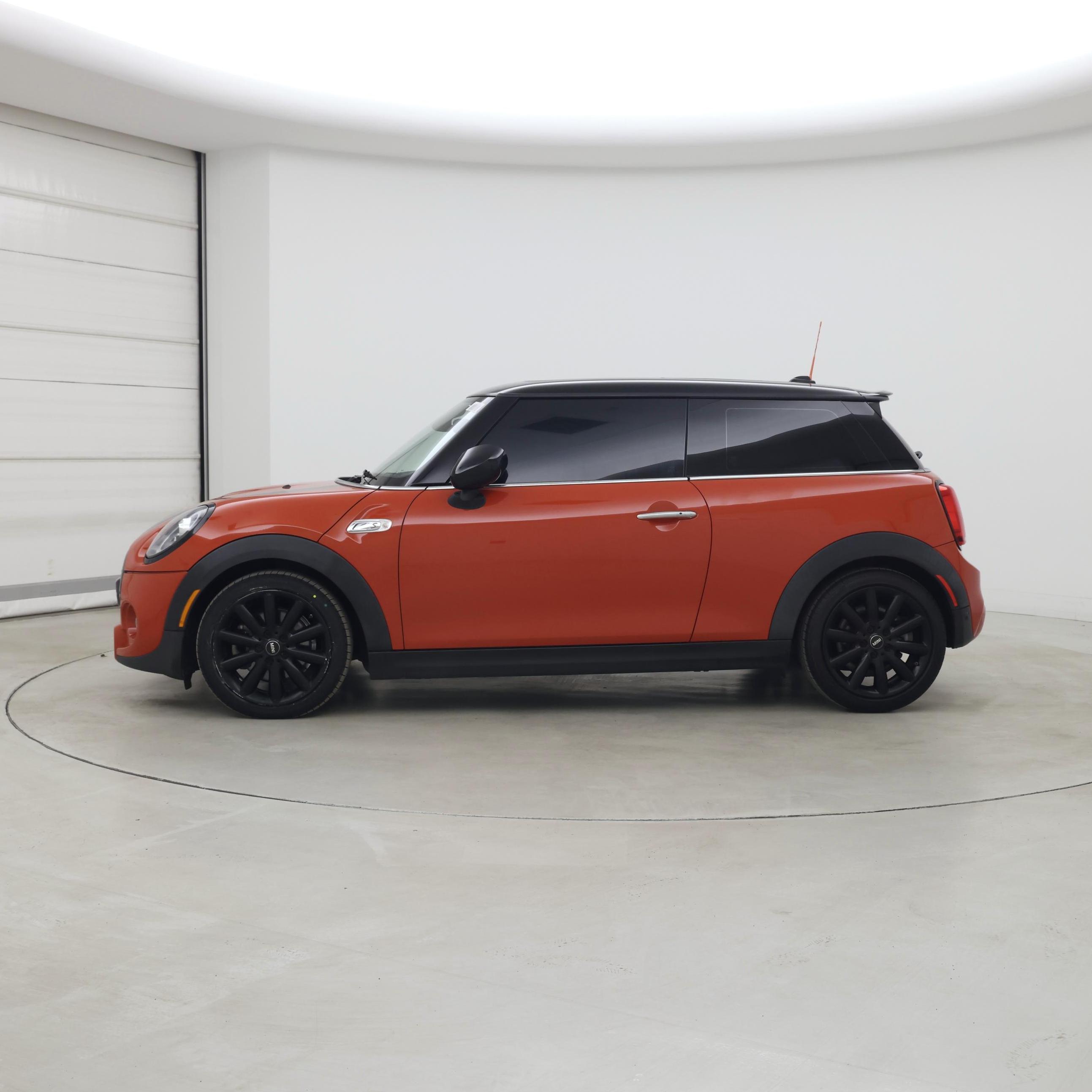 Thumbnail: 2020 MINI Cooper Hardtop - 3