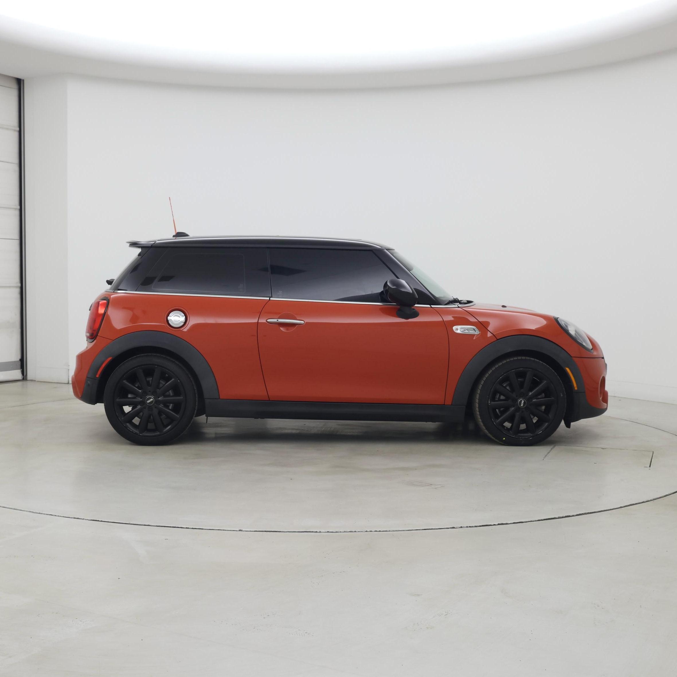 Thumbnail: 2020 MINI Cooper Hardtop - 7