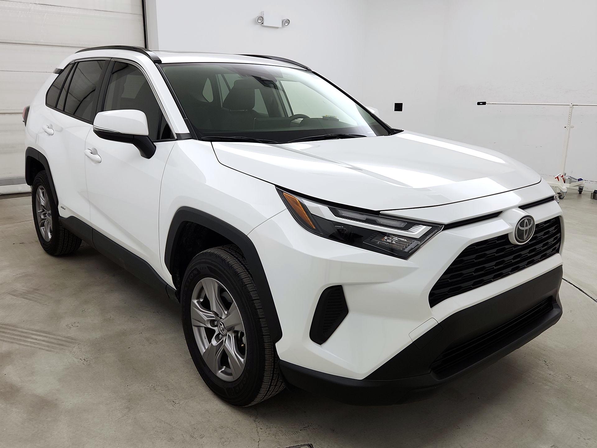 Thumbnail: 2025 Toyota RAV4 - 1