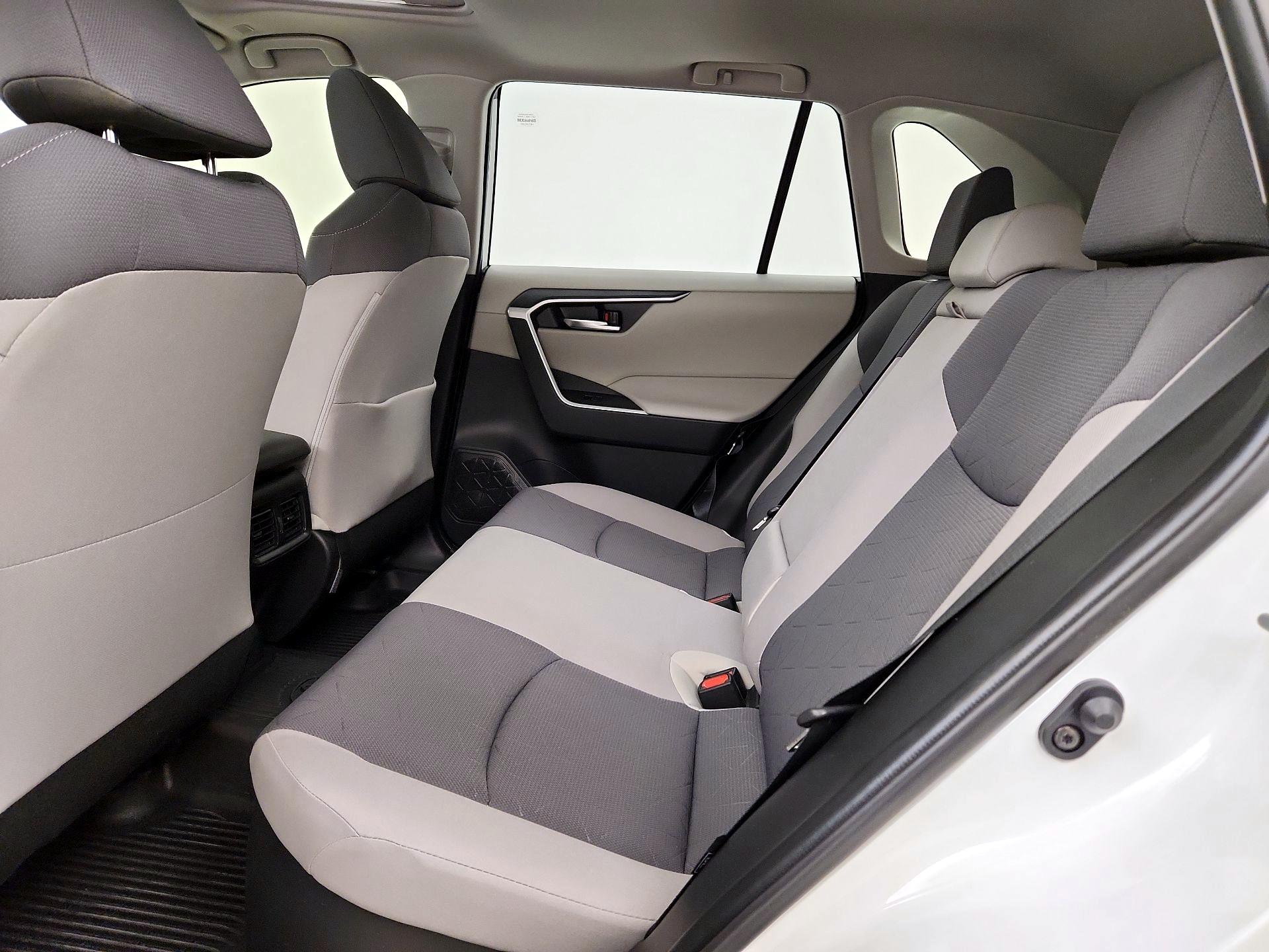 Thumbnail: 2025 Toyota RAV4 - 18