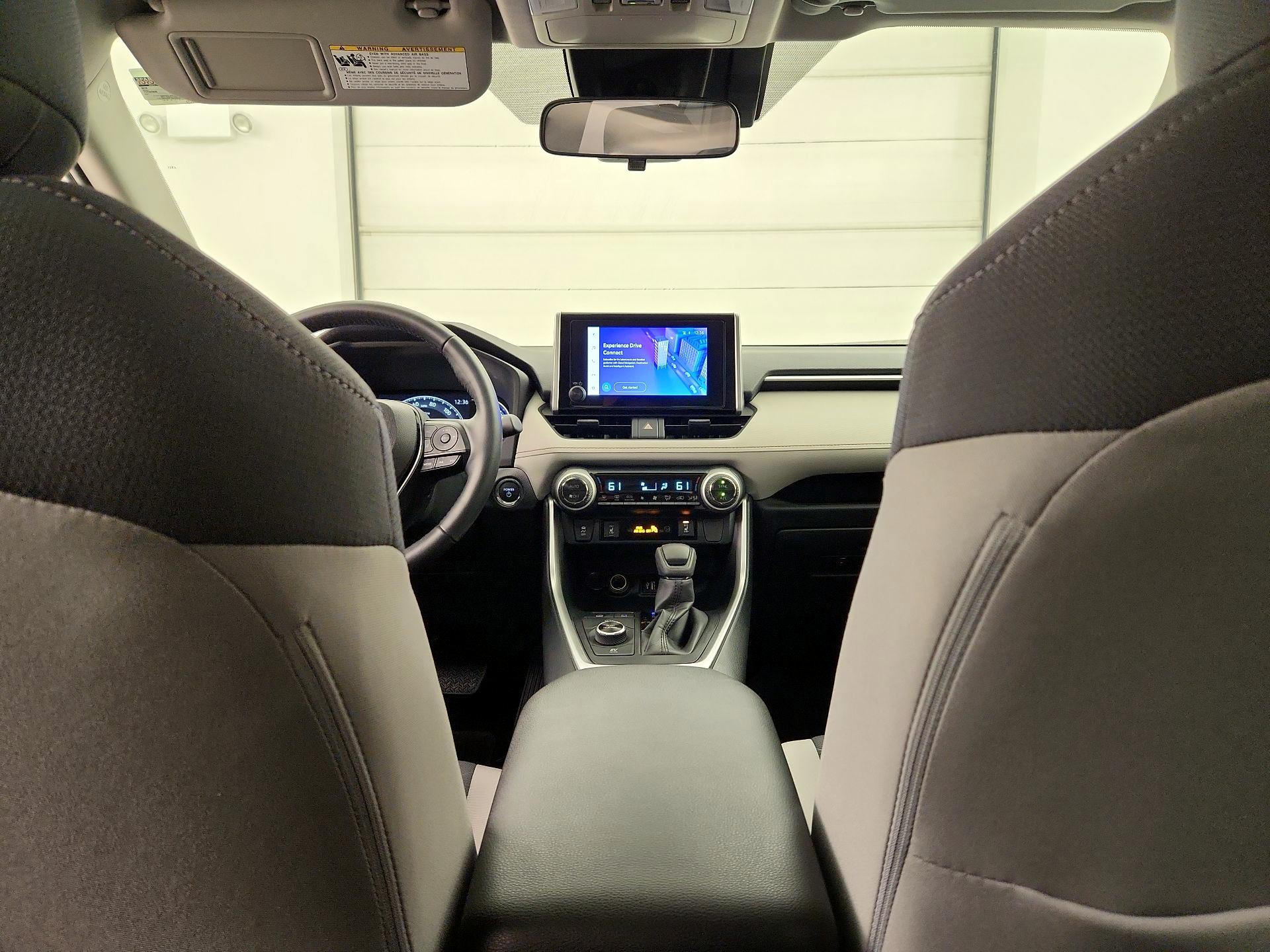 Thumbnail: 2025 Toyota RAV4 - 8