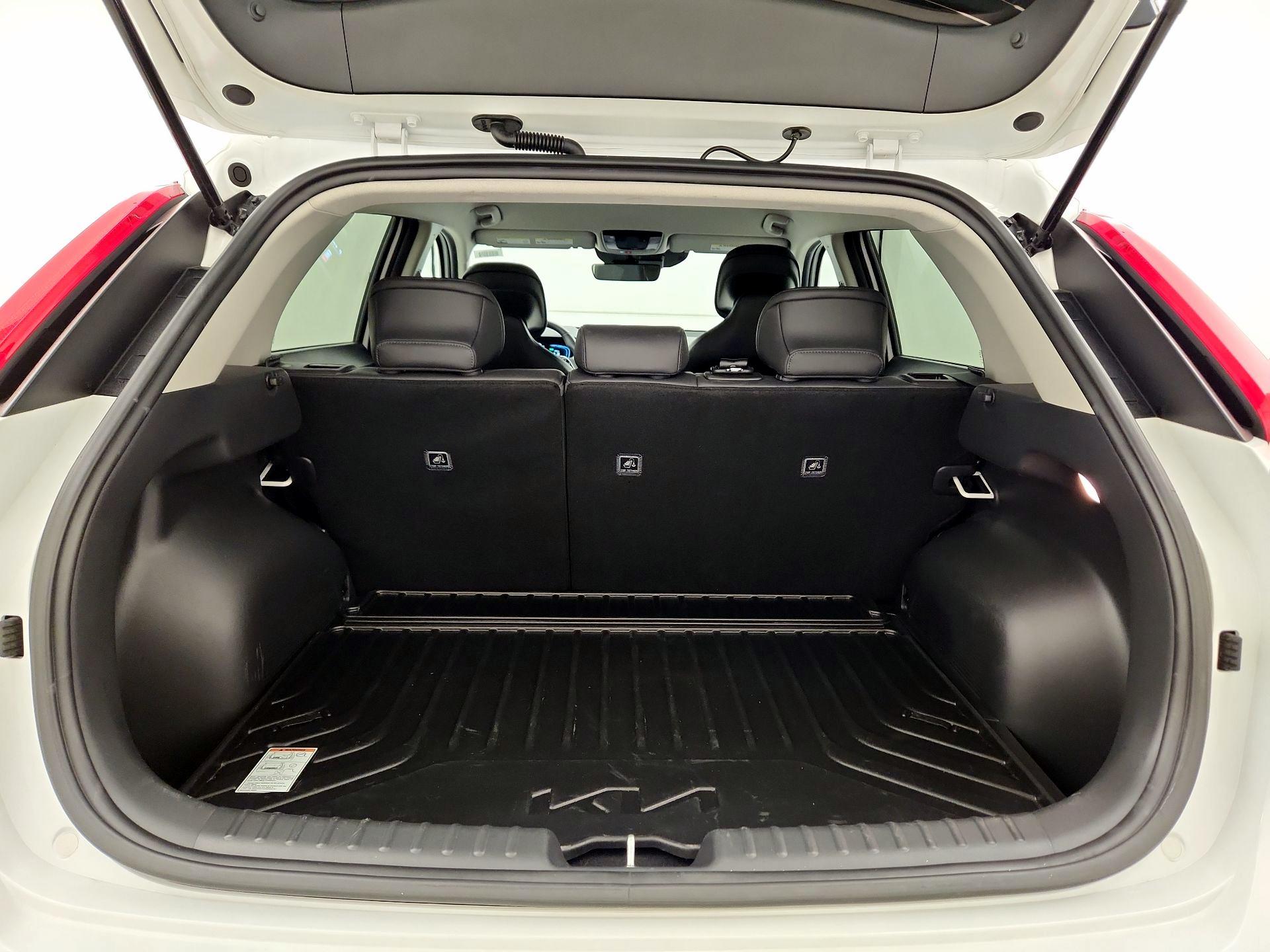 Thumbnail: 2023 Kia Niro - 19