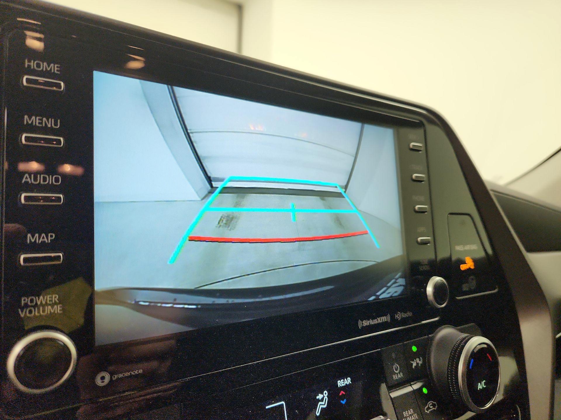 Thumbnail: 2022 Toyota Highlander - 14