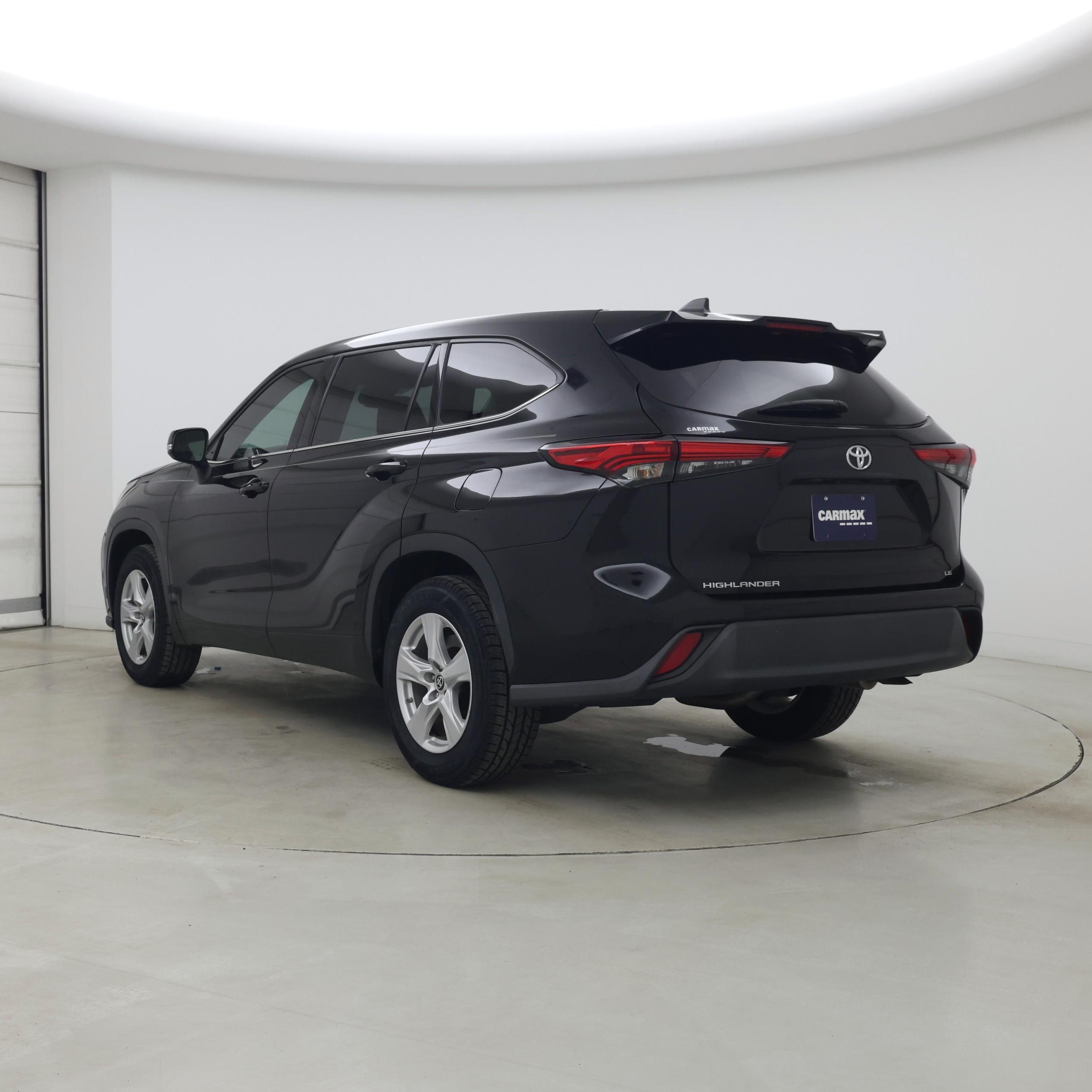 Thumbnail: 2022 Toyota Highlander - 2