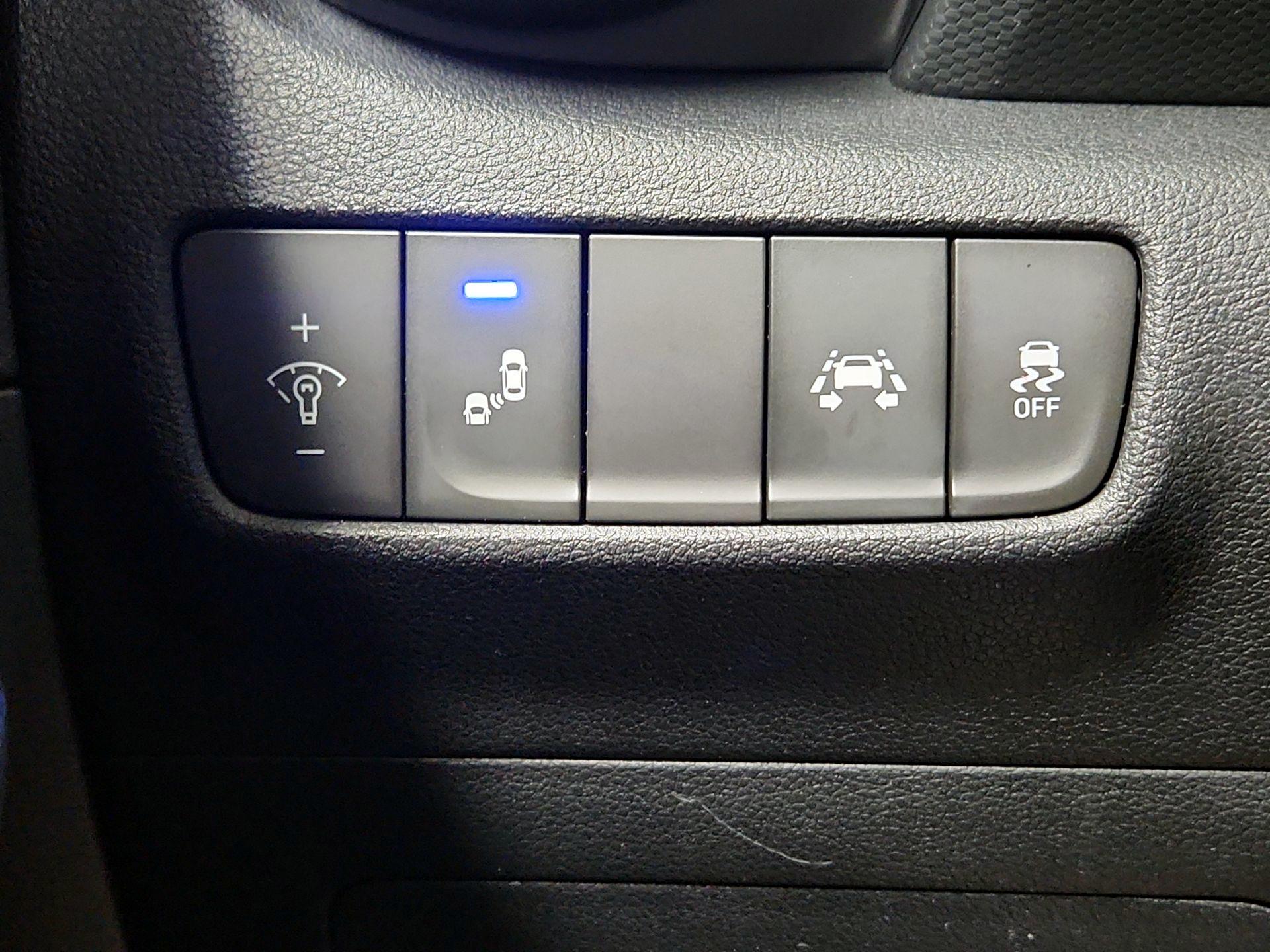 Thumbnail: 2019 Hyundai Kona - 13