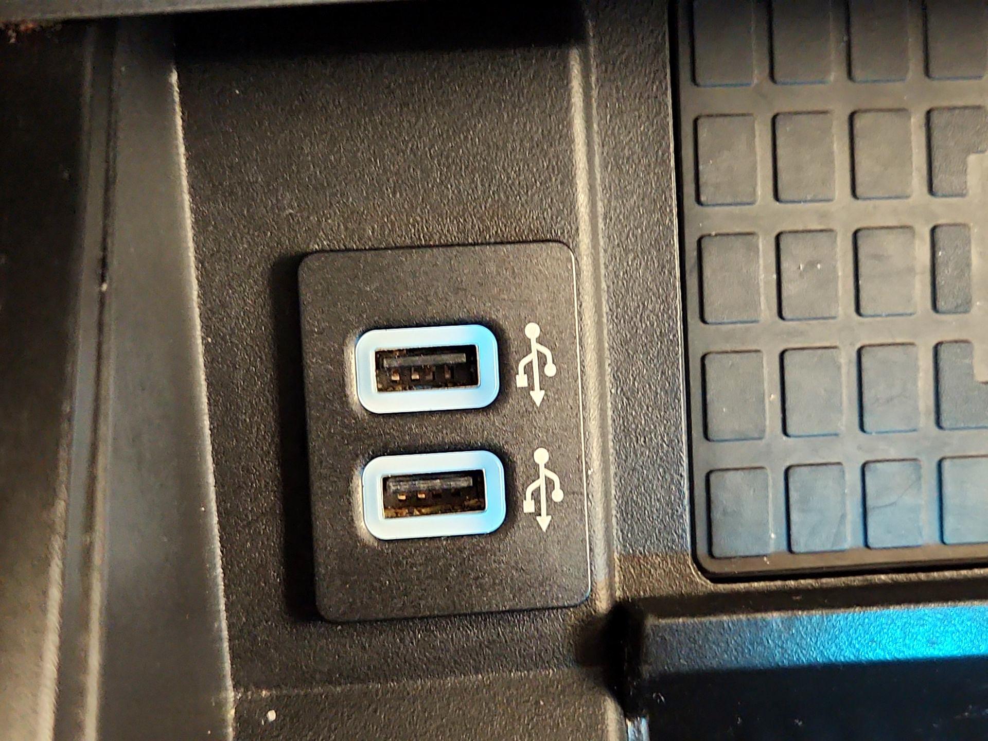 Thumbnail: 2019 Ford Expedition - 19