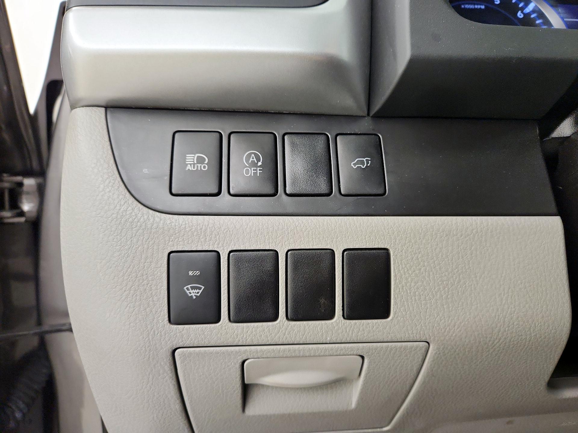 Thumbnail: 2017 Toyota Highlander - 13