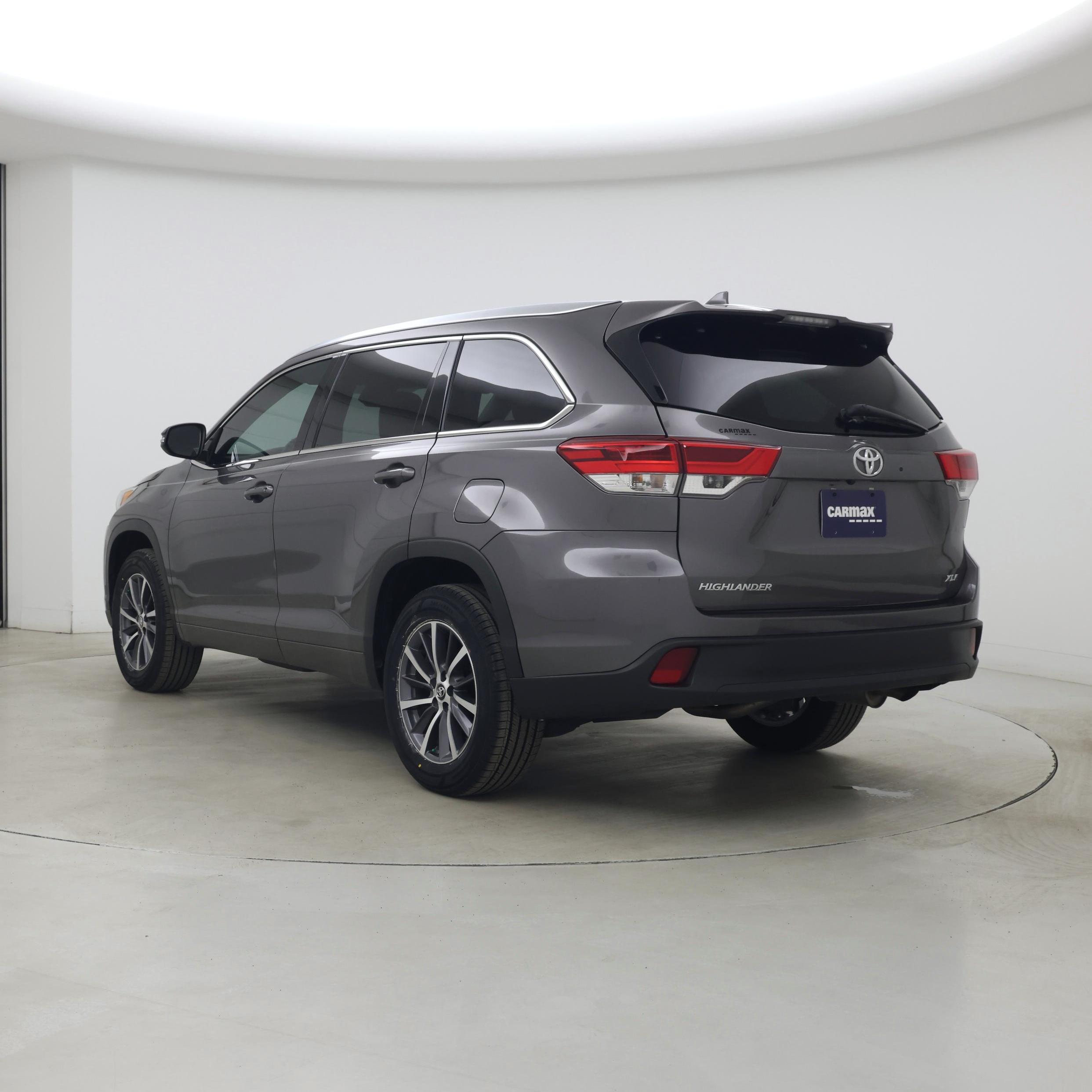 Thumbnail: 2017 Toyota Highlander - 2