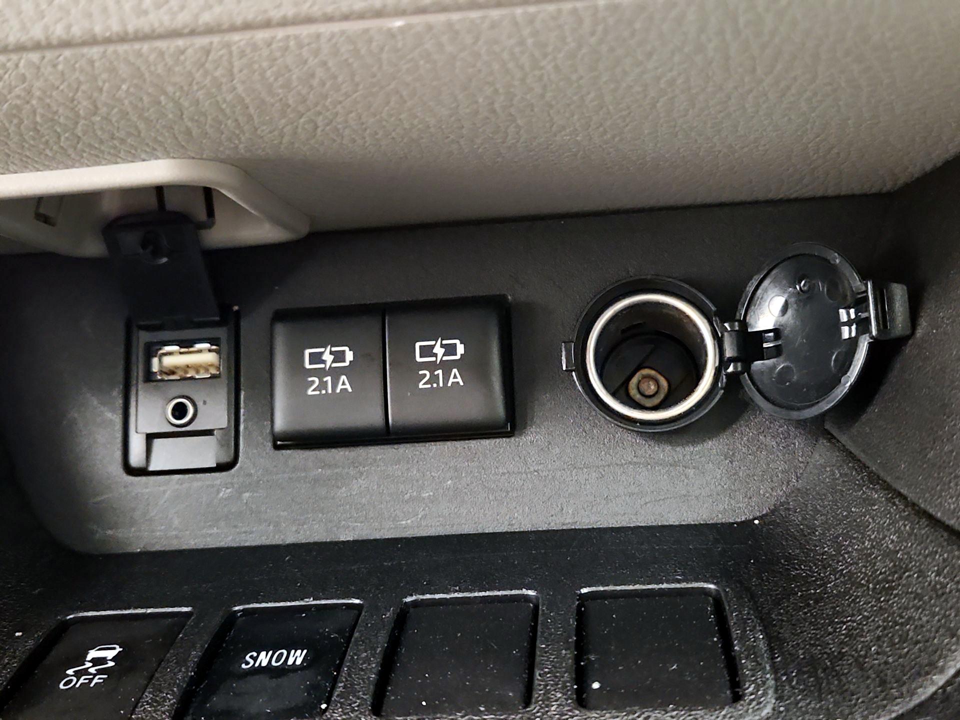 Thumbnail: 2017 Toyota Highlander - 19