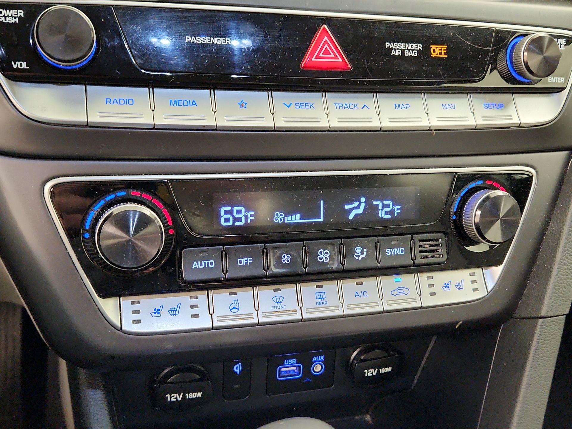 Thumbnail: 2018 Hyundai Sonata - 17