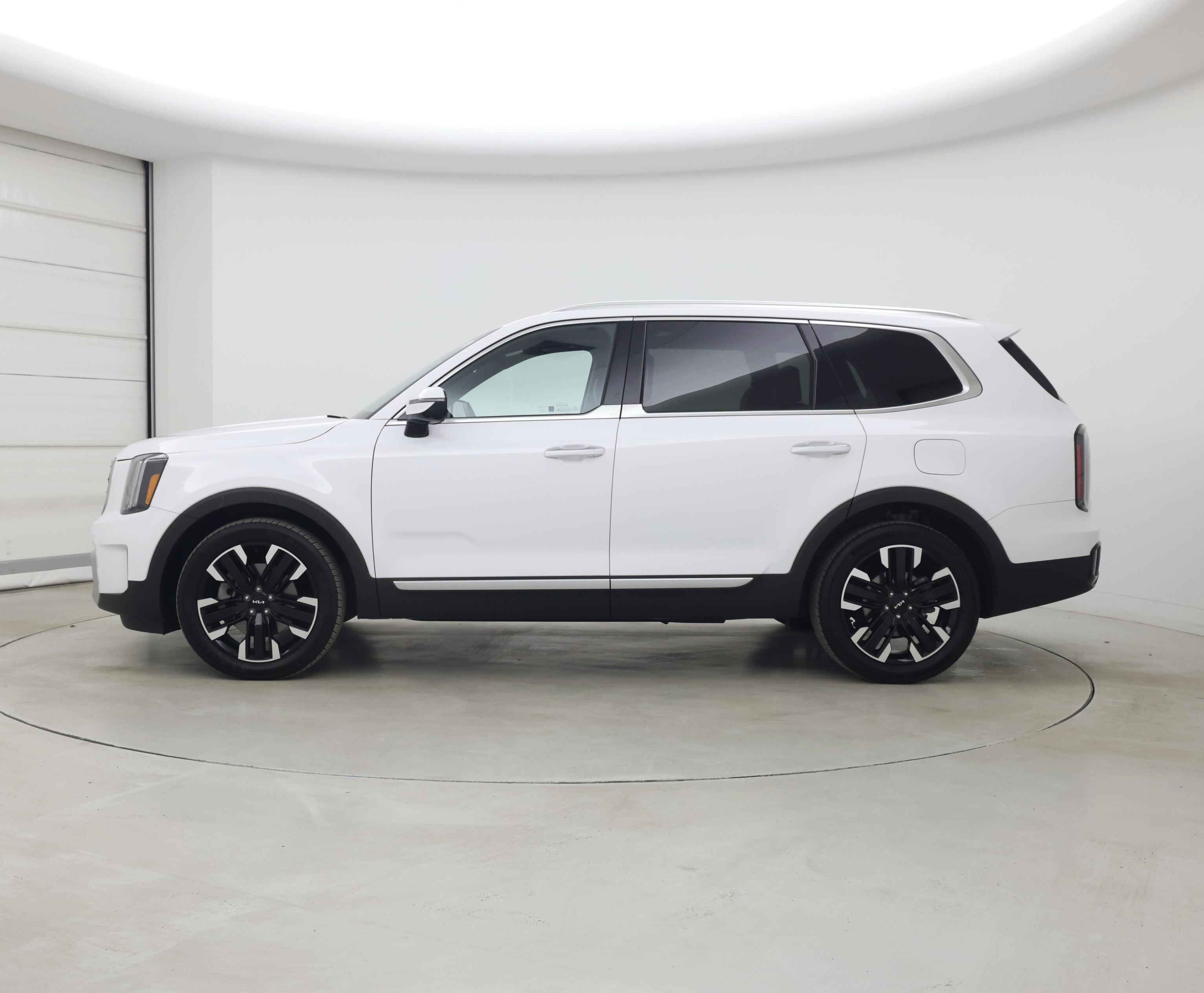Thumbnail: 2023 Kia Telluride - 3