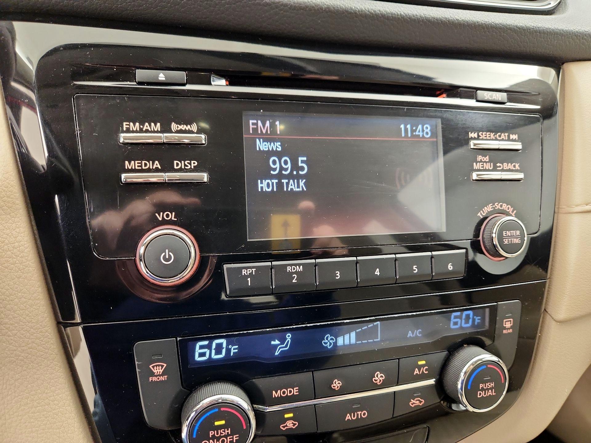 Thumbnail: 2017 Nissan Rogue - 13