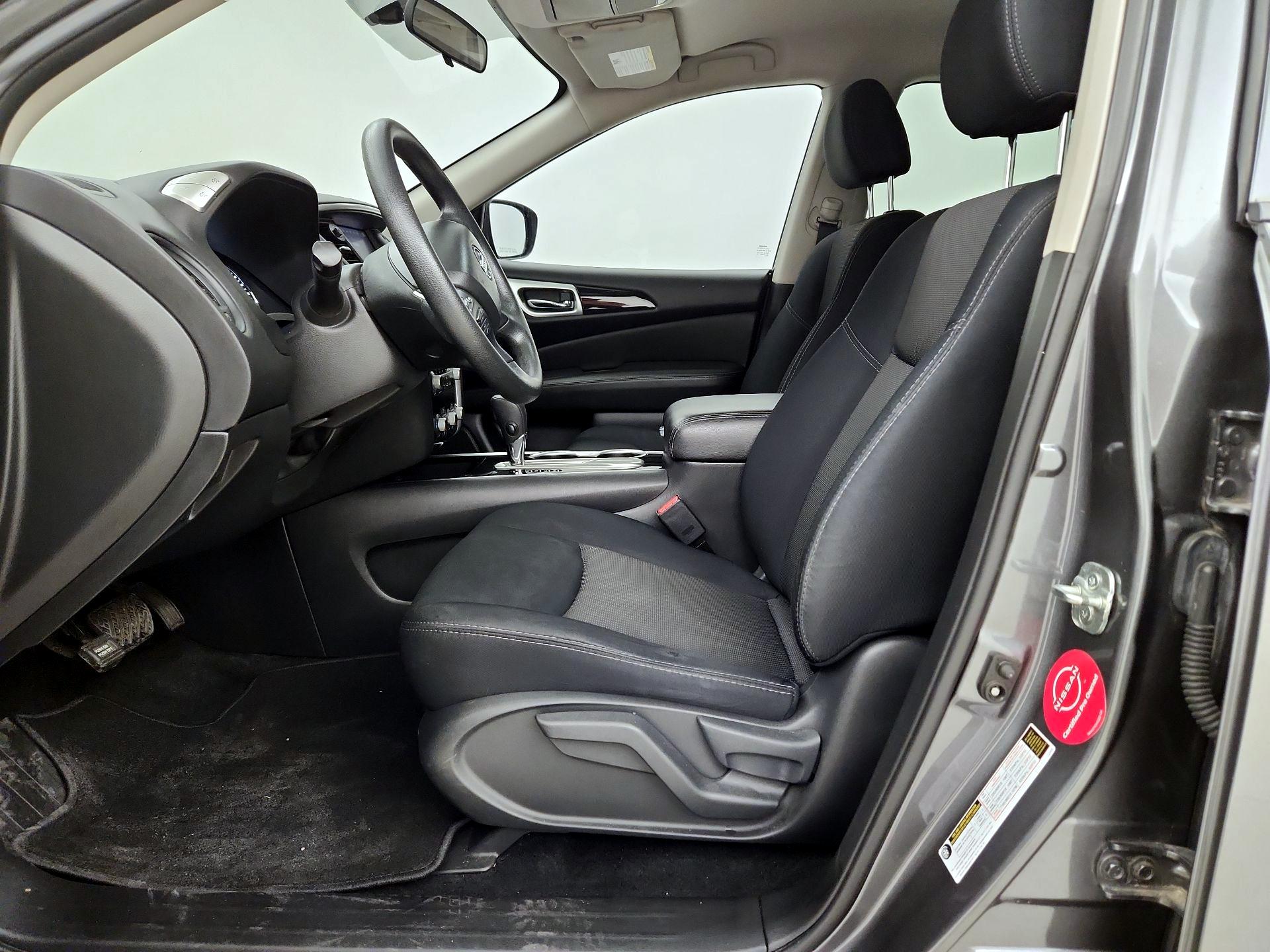 Thumbnail: 2019 Nissan Pathfinder - 9