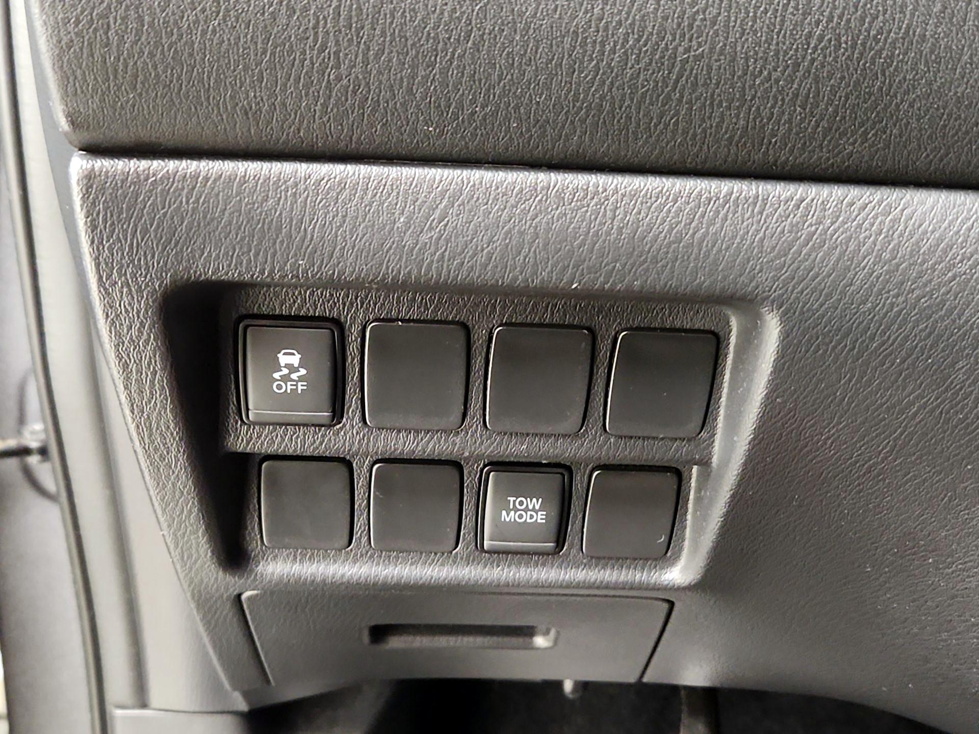 Thumbnail: 2019 Nissan Pathfinder - 11