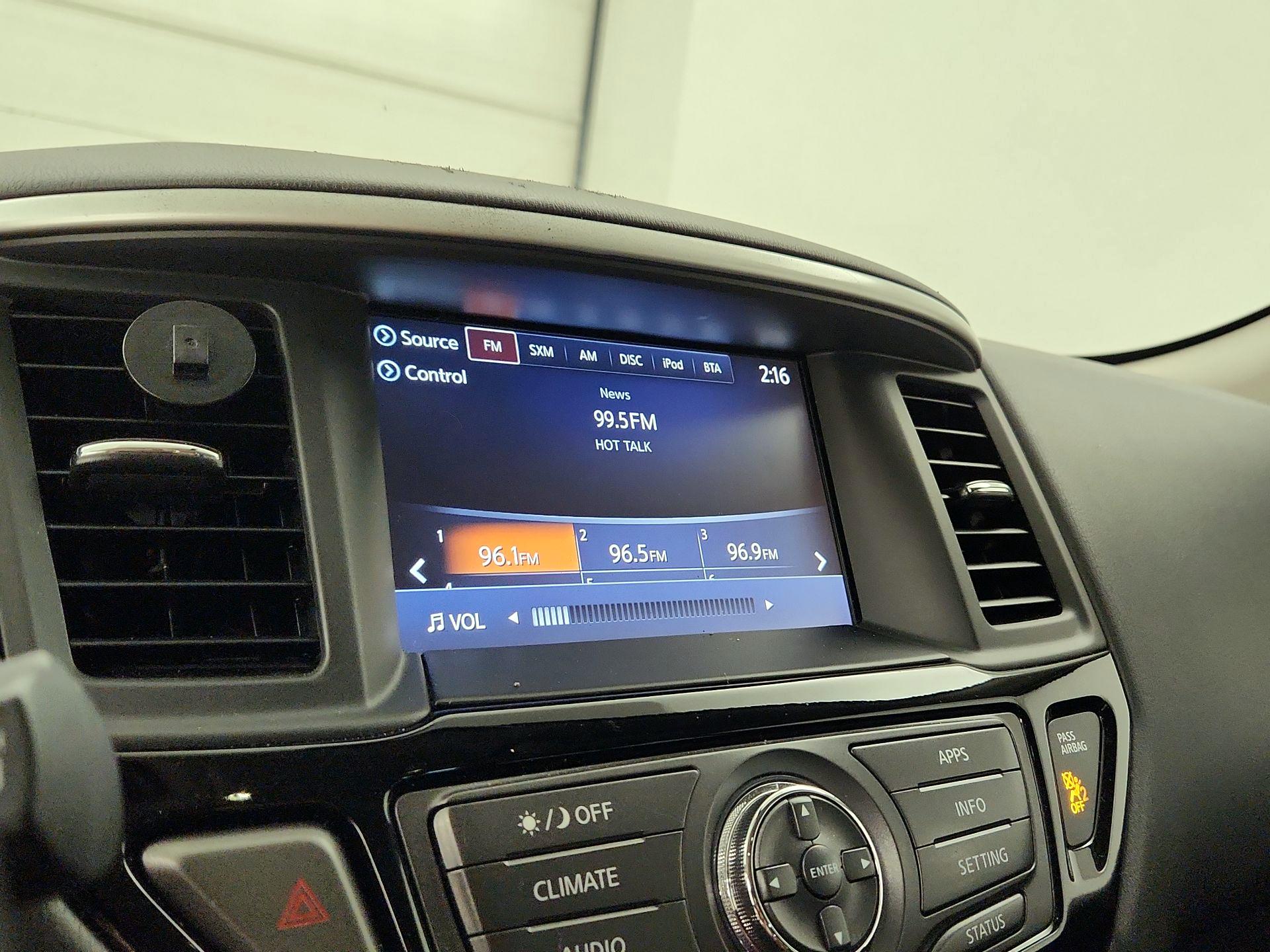 Thumbnail: 2019 Nissan Pathfinder - 13