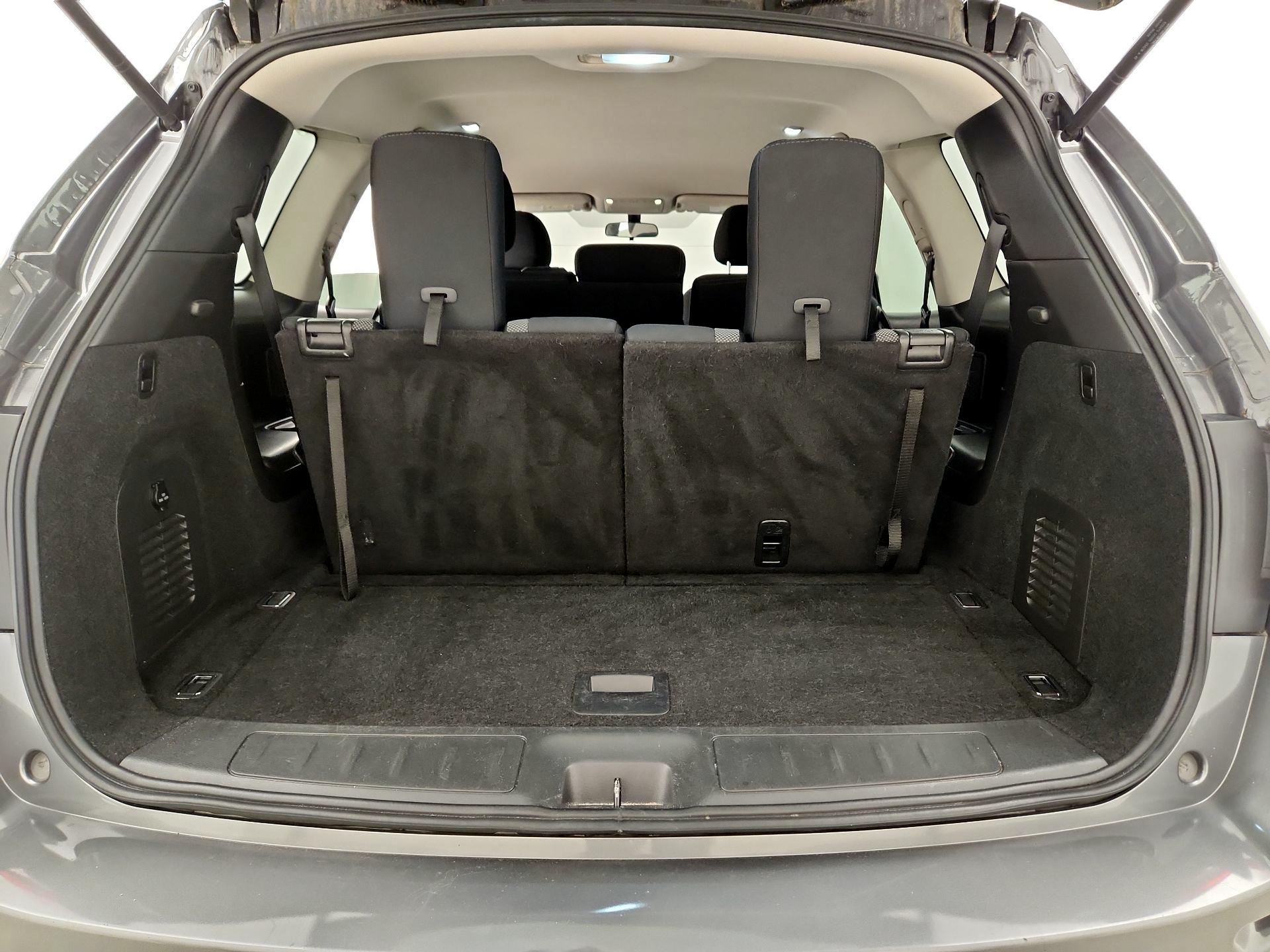 Thumbnail: 2019 Nissan Pathfinder - 19