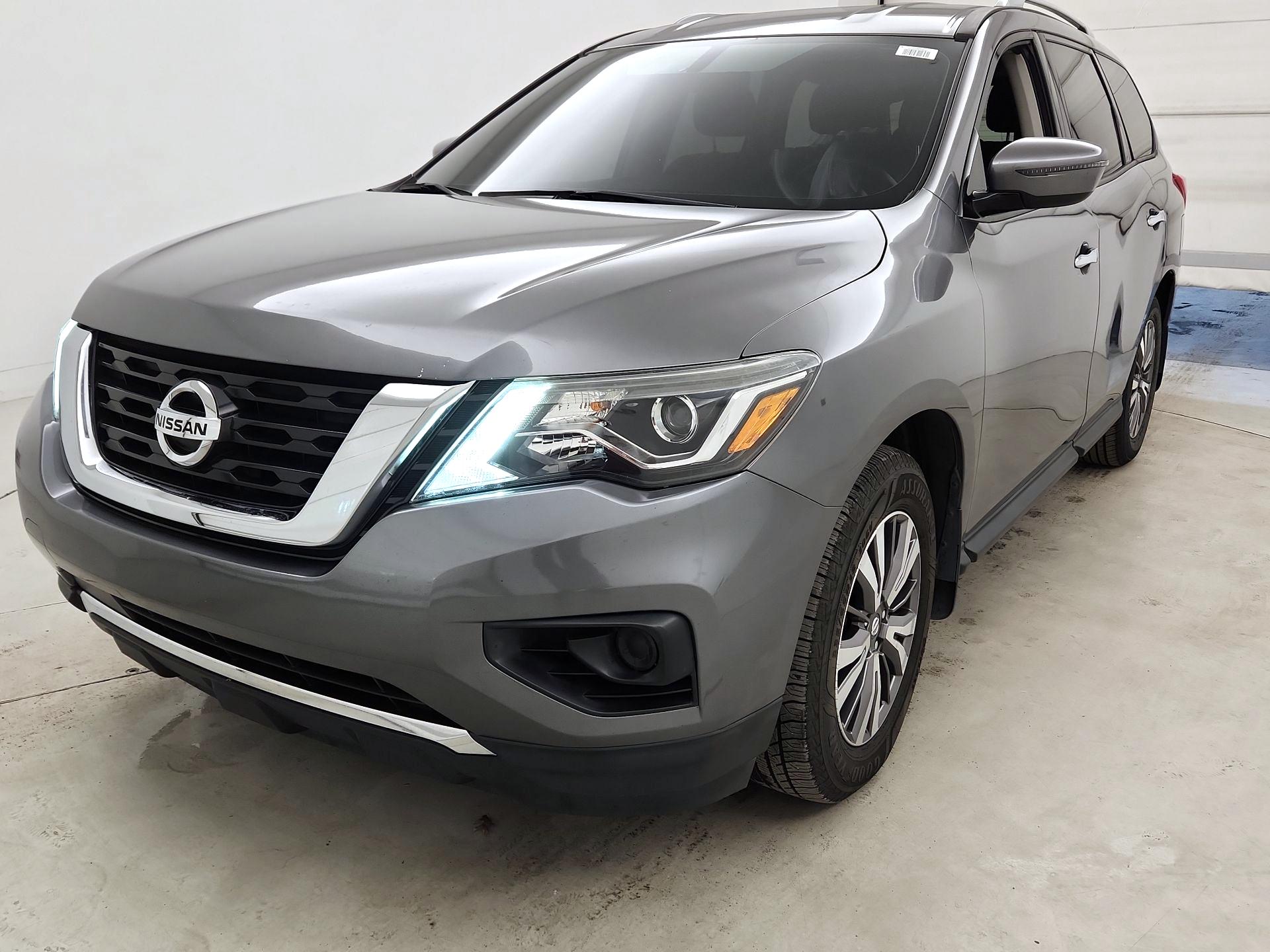 Thumbnail: 2019 Nissan Pathfinder - 3