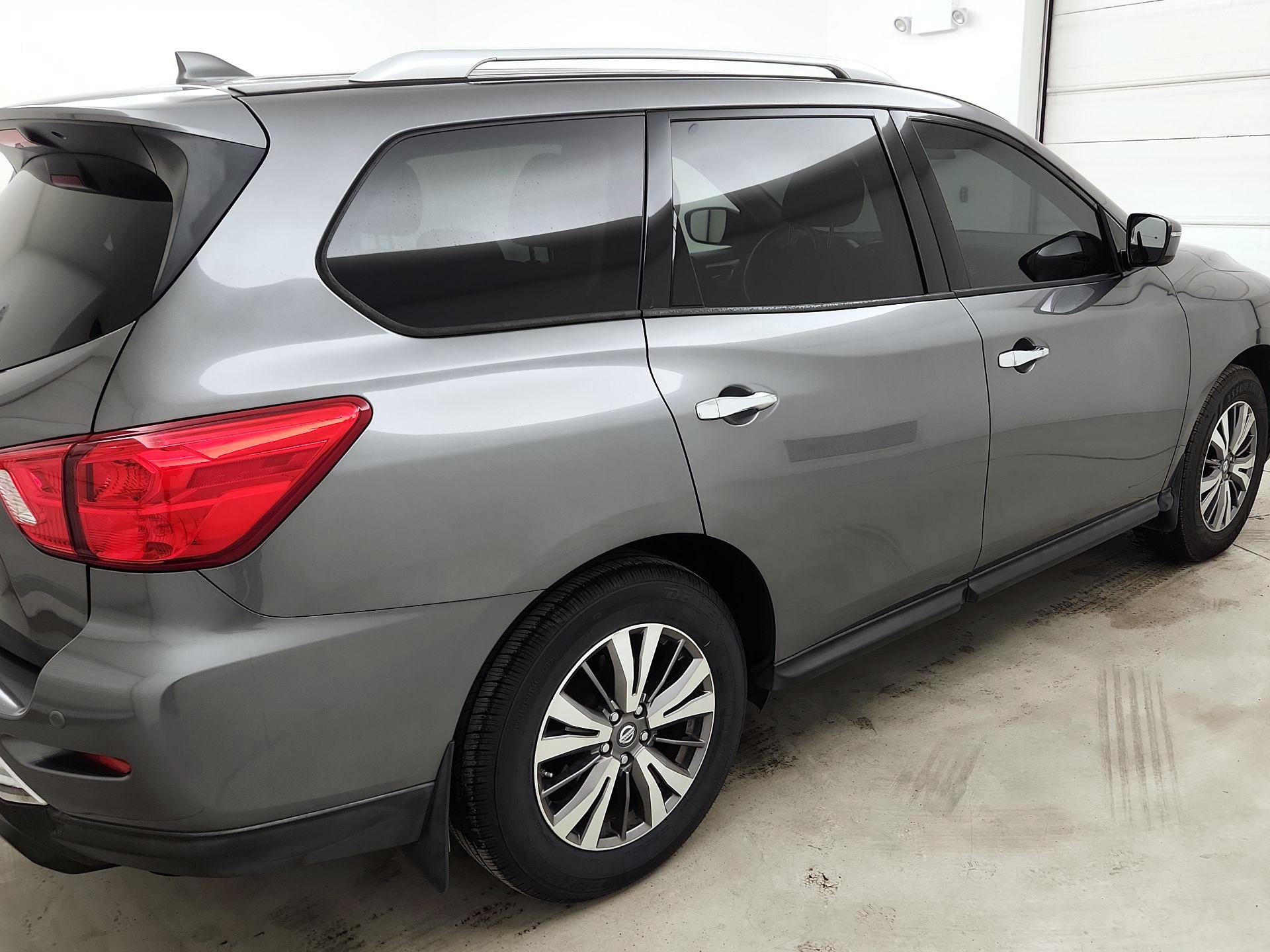 Thumbnail: 2019 Nissan Pathfinder - 5