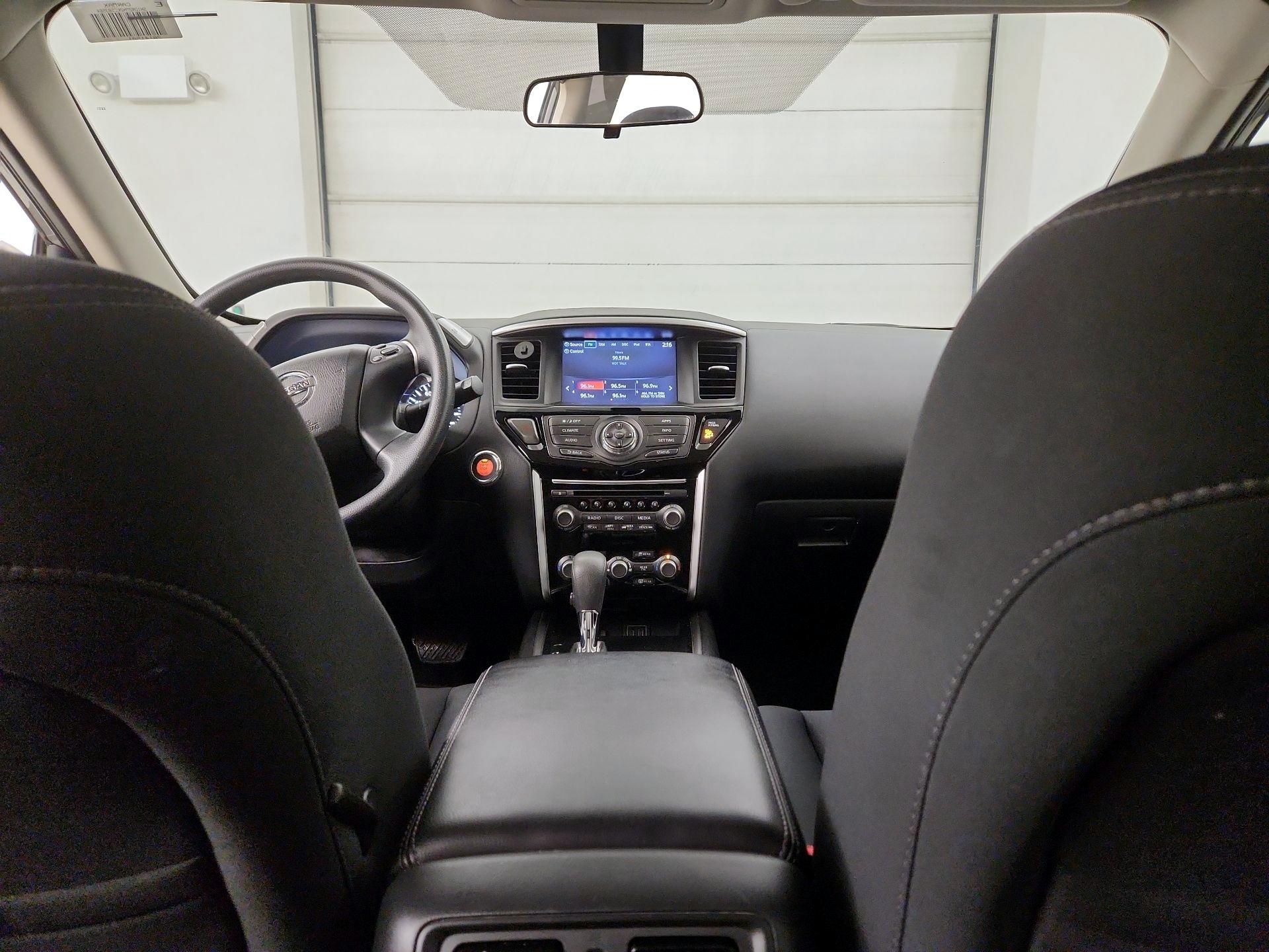 Thumbnail: 2019 Nissan Pathfinder - 8