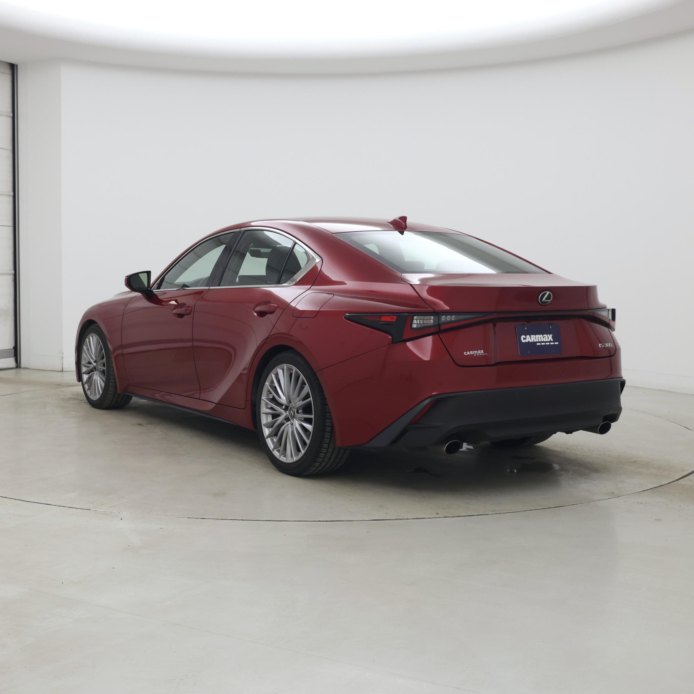 Thumbnail: 2022 Lexus IS - 2