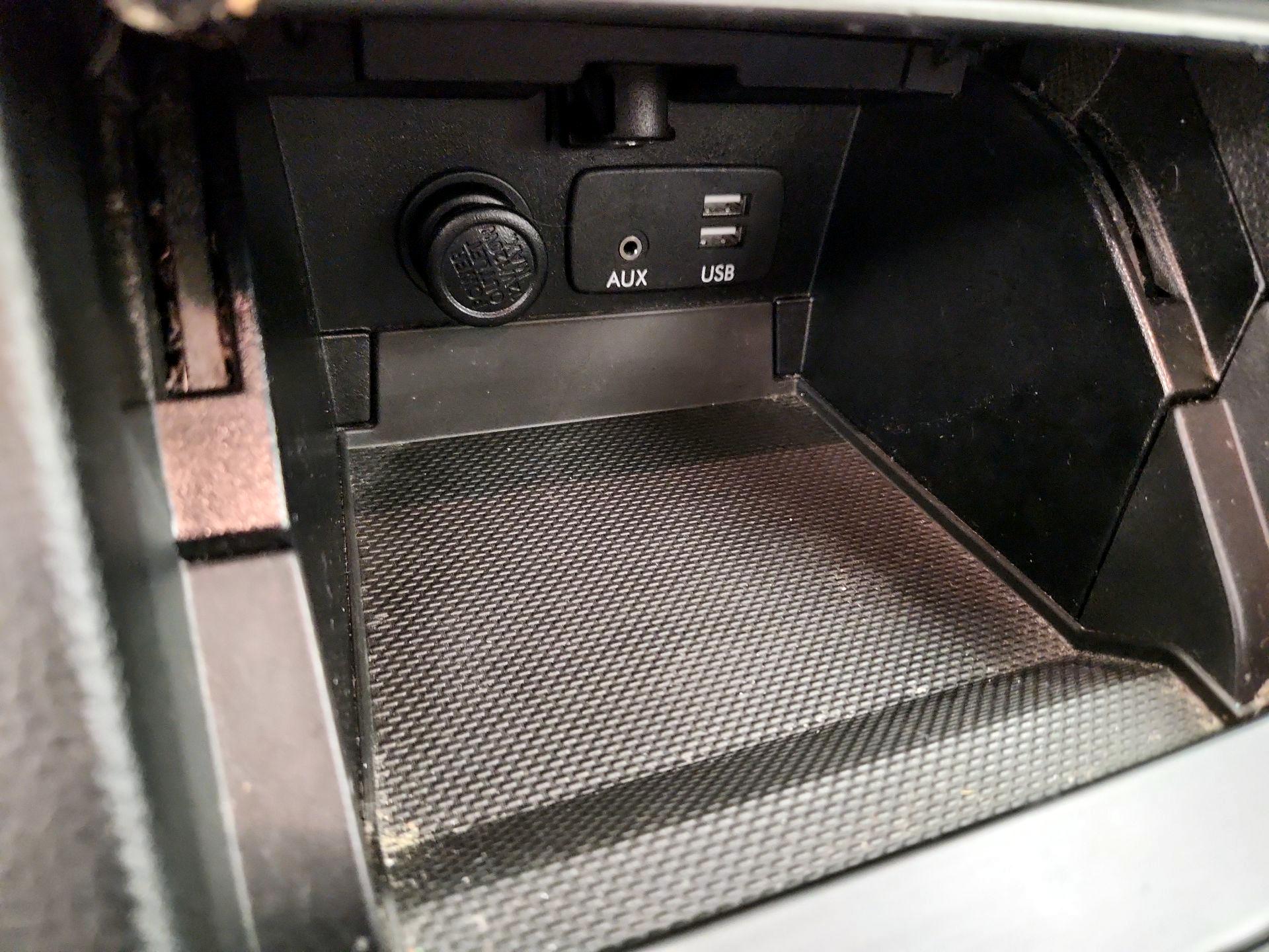 Thumbnail: 2017 Subaru Legacy - 18