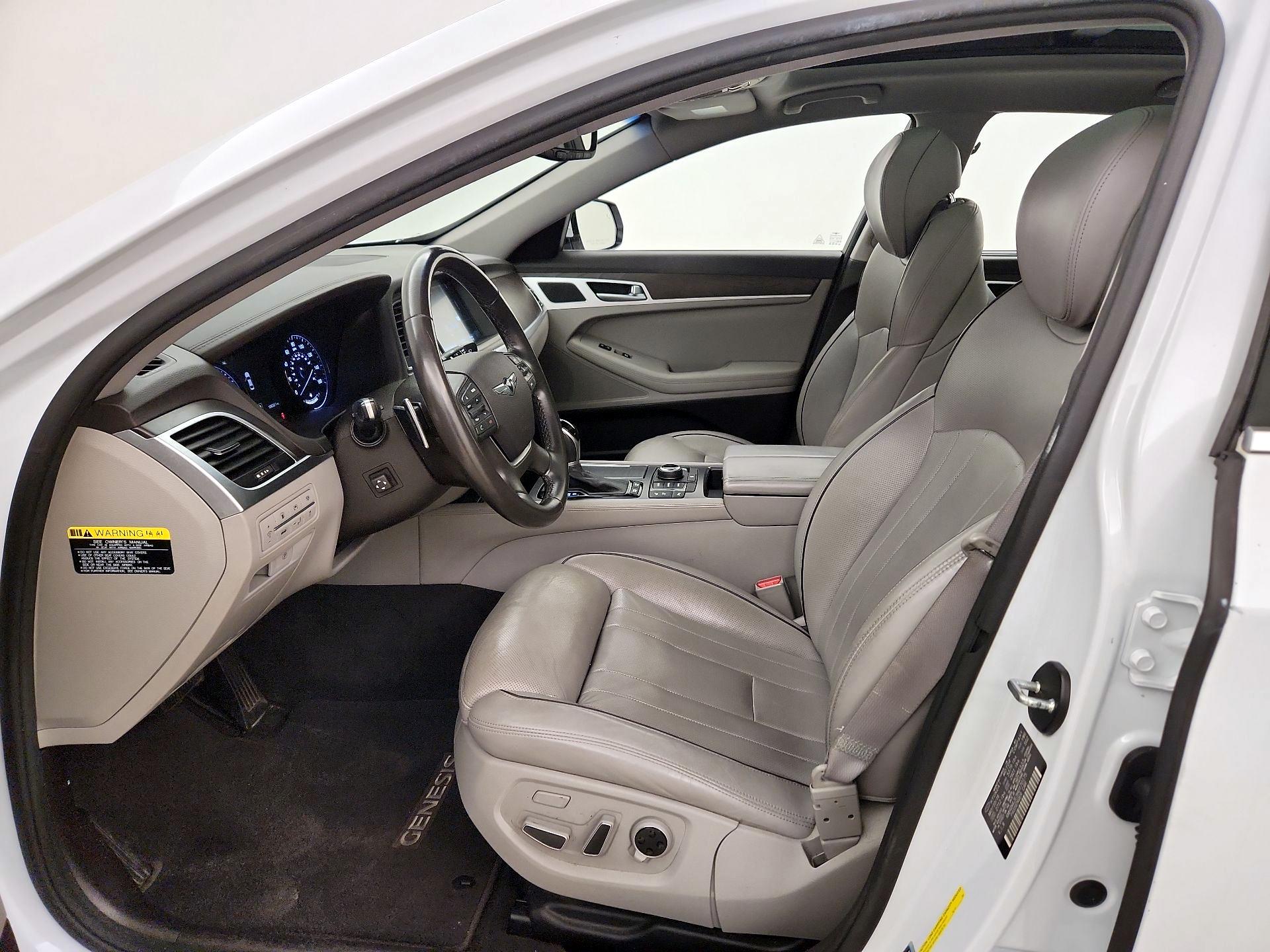 Thumbnail: 2017 Genesis G80 - 11