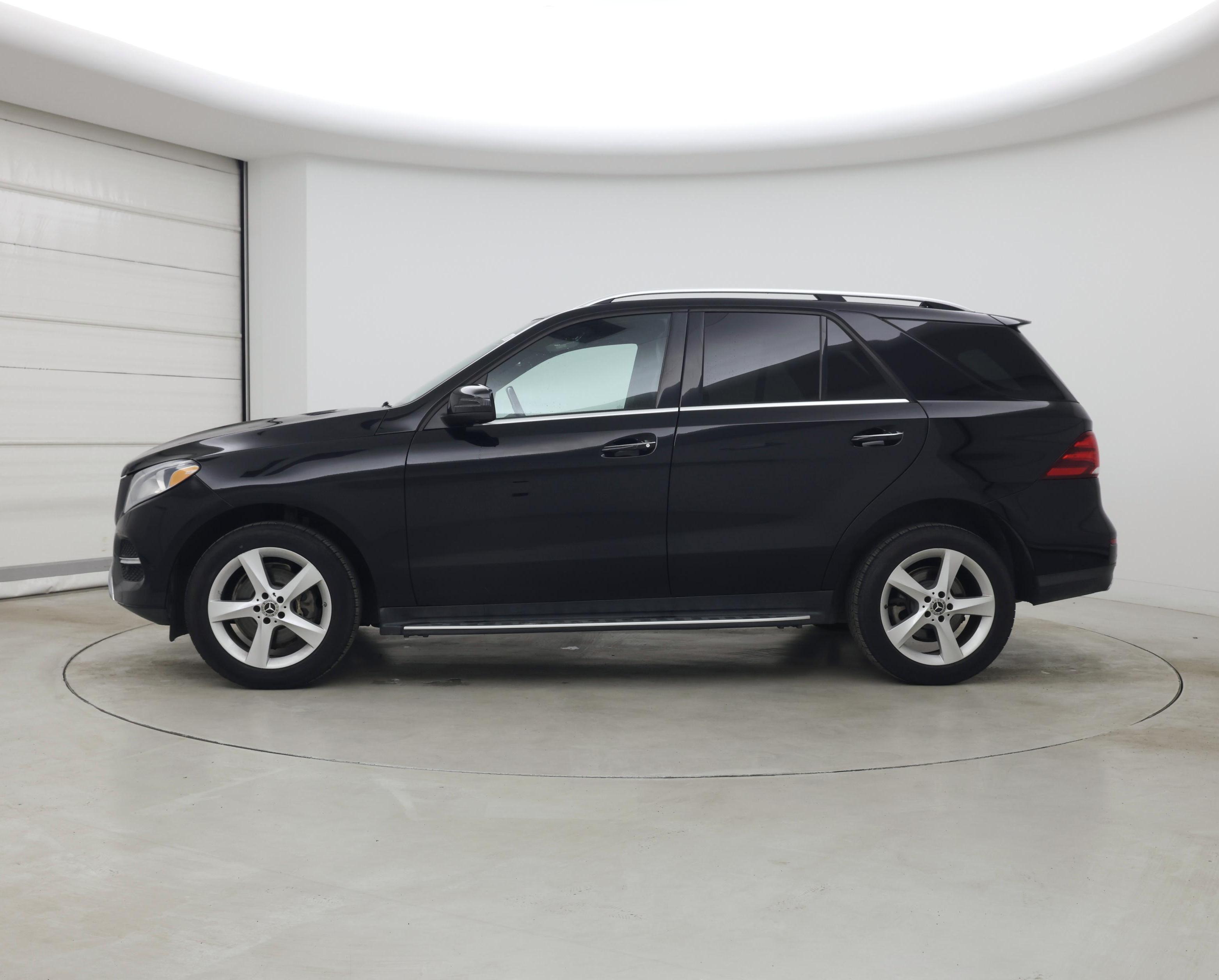 Thumbnail: 2018 Mercedes-Benz GLE - 3