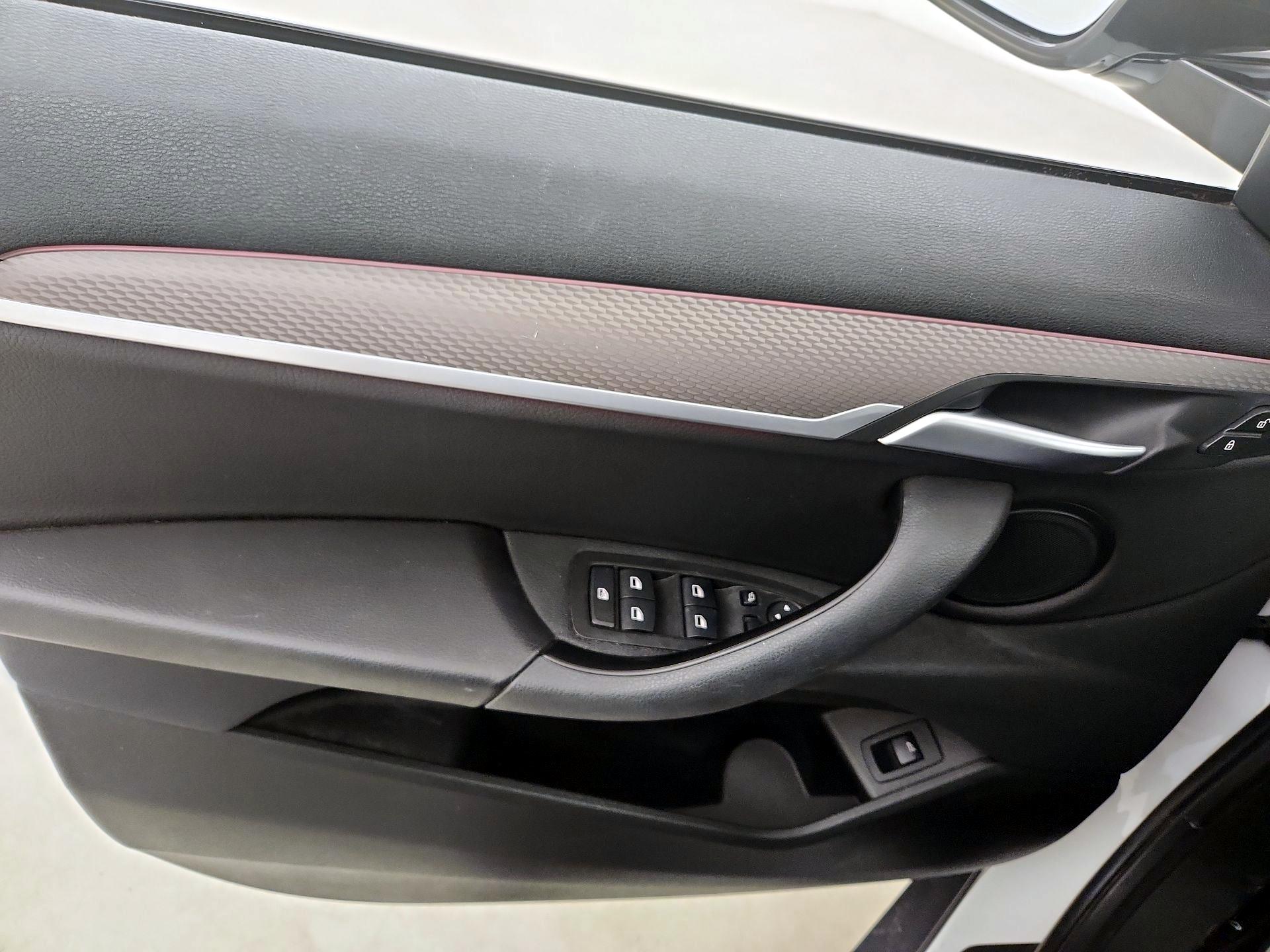 Thumbnail: 2022 BMW X2 - 12