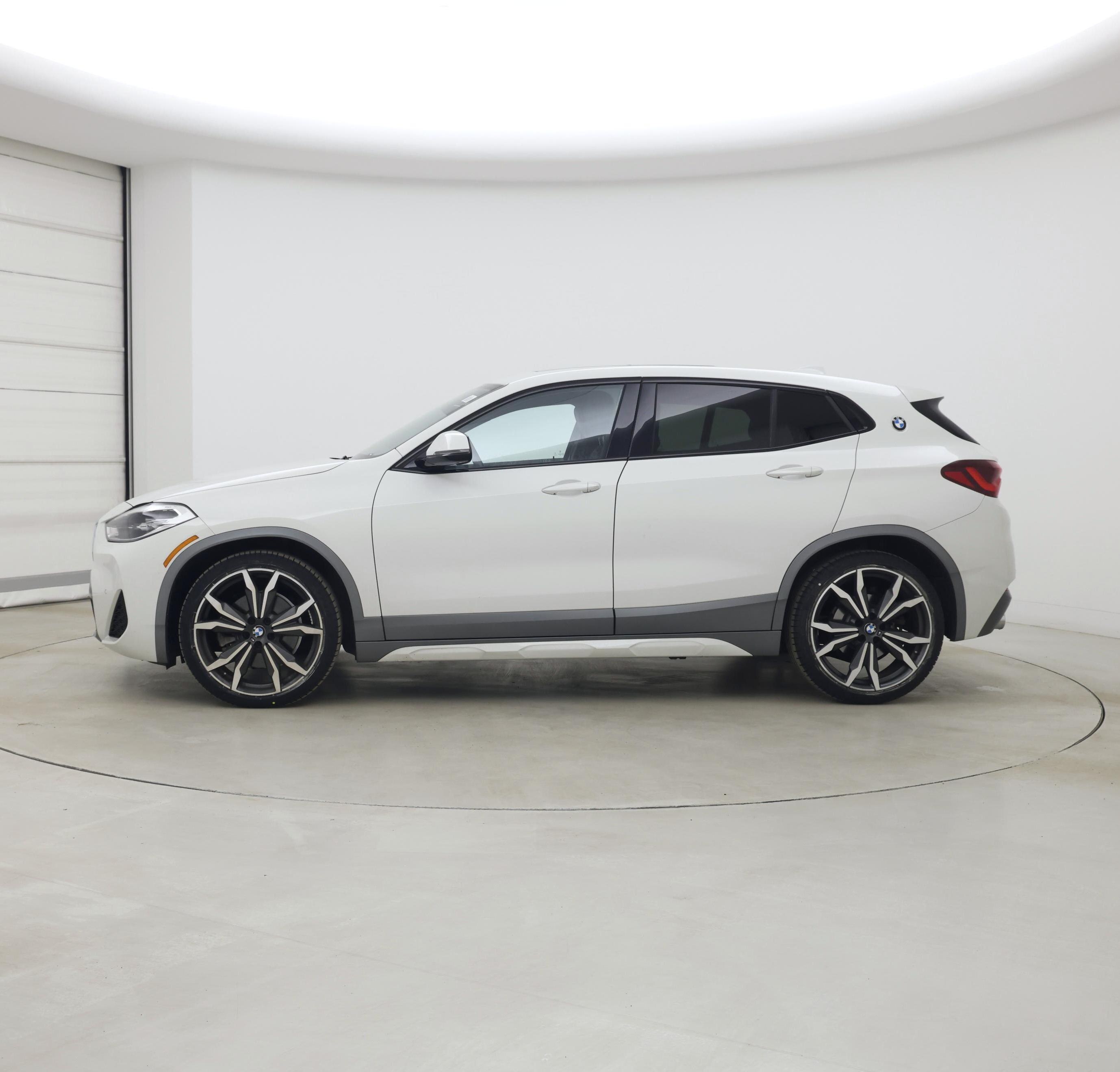 Thumbnail: 2022 BMW X2 - 3