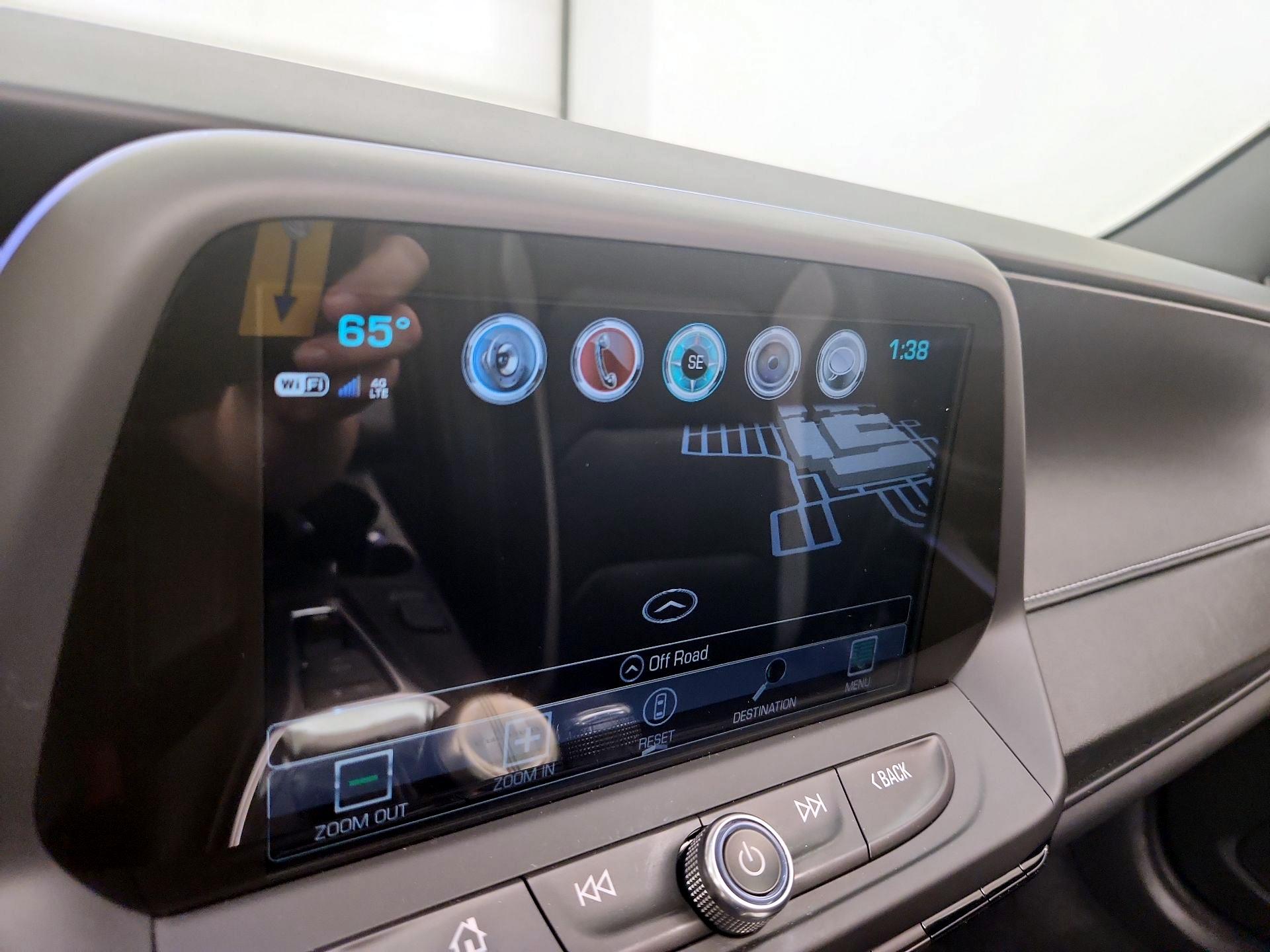 Thumbnail: 2018 Chevrolet Camaro - 14