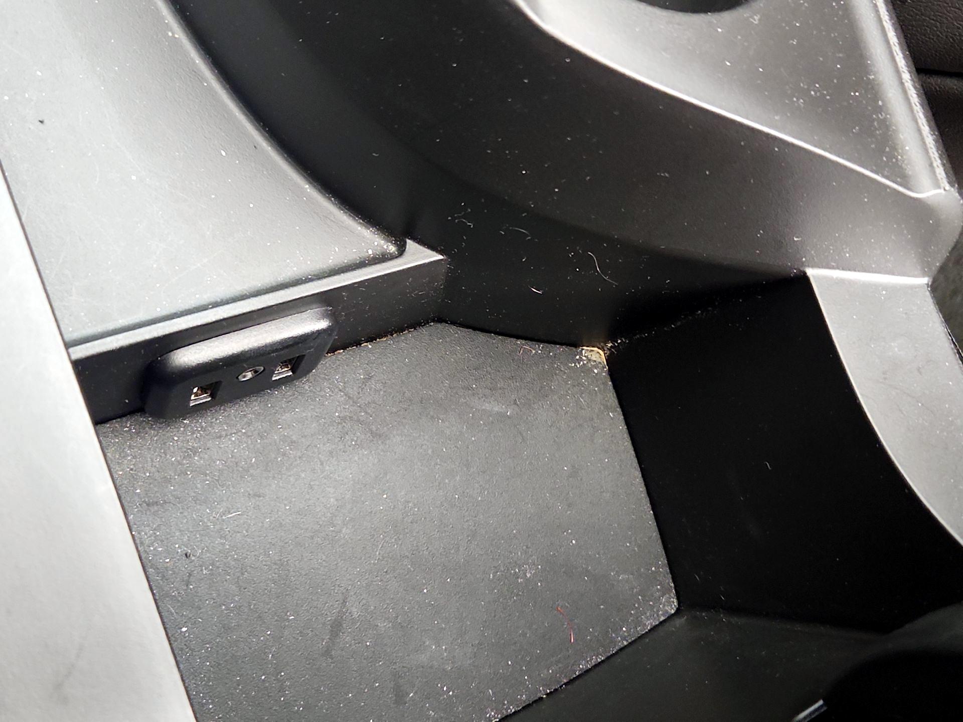 Thumbnail: 2018 Chevrolet Camaro - 19