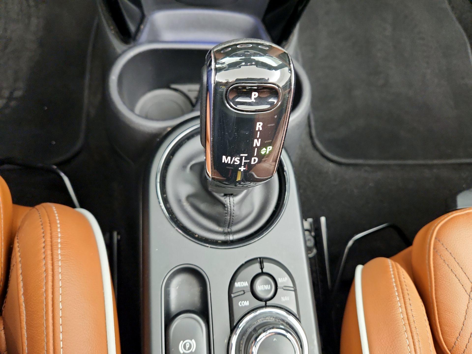 Thumbnail: 2022 MINI Cooper - 18