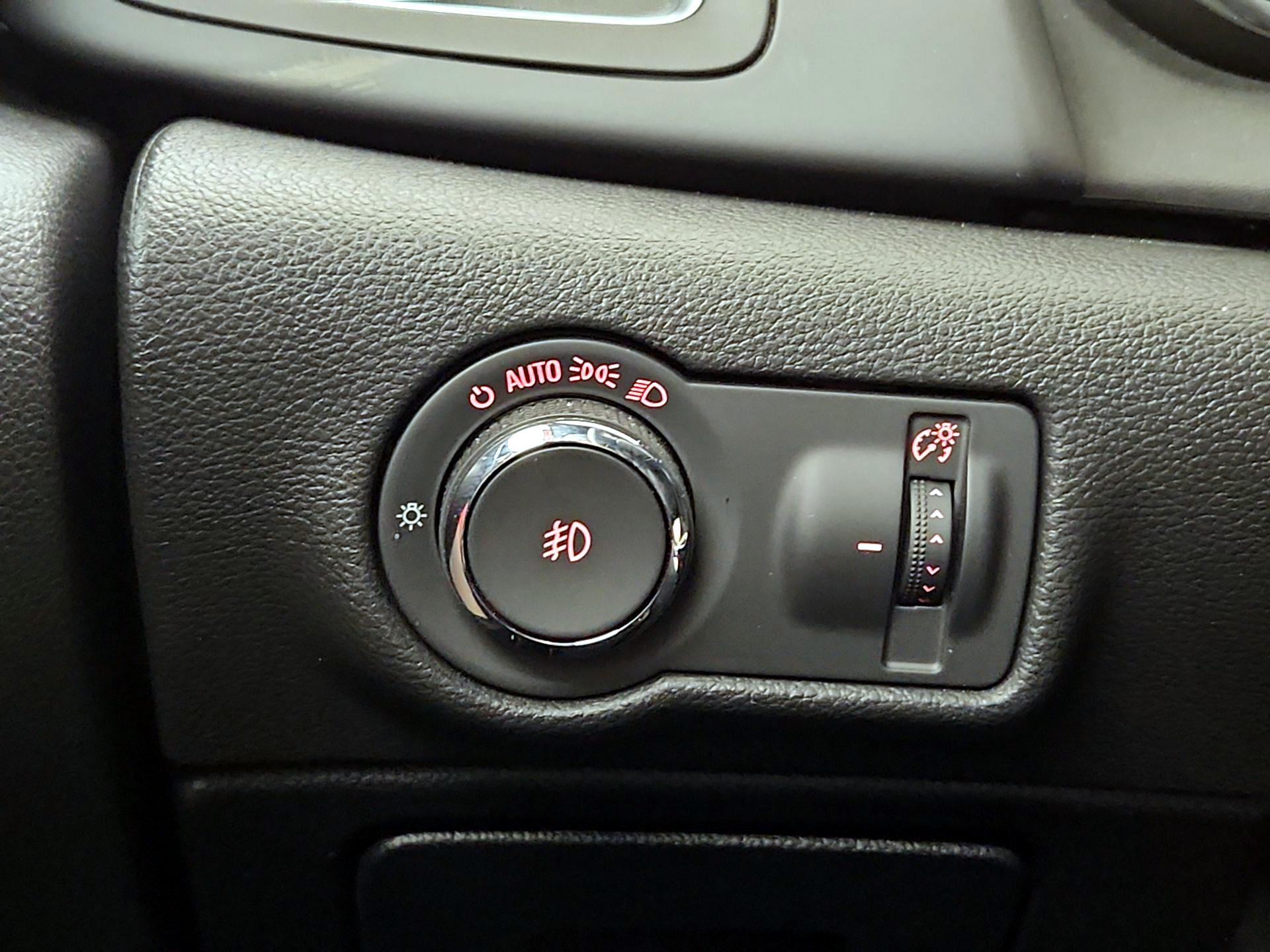 Thumbnail: 2018 Buick Cascada - 11