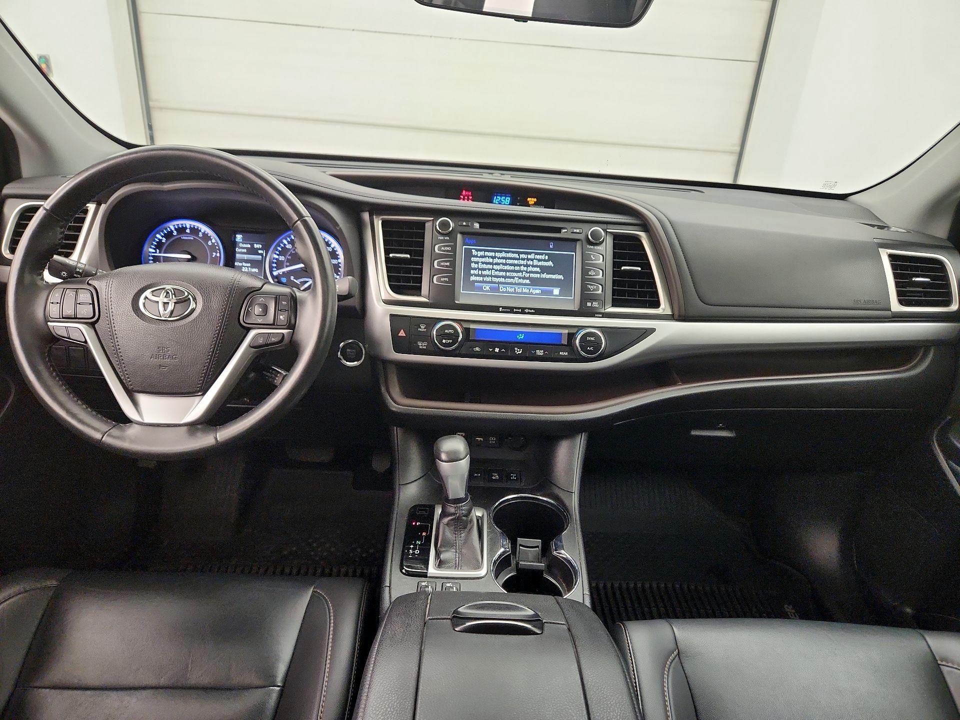 Thumbnail: 2019 Toyota Highlander - 9