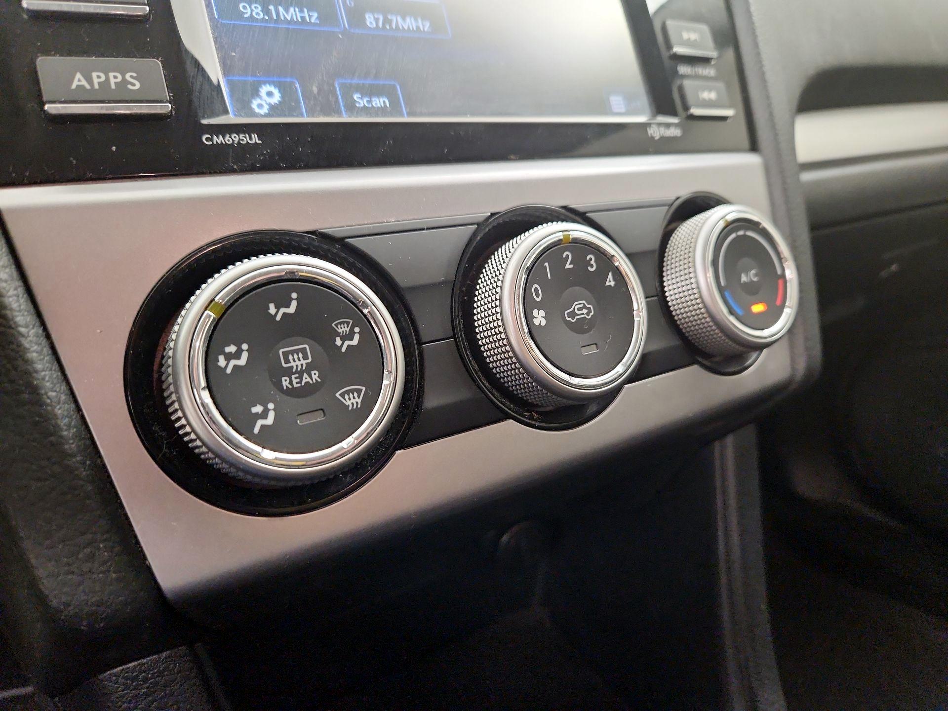 Thumbnail: 2016 Subaru Impreza - 16