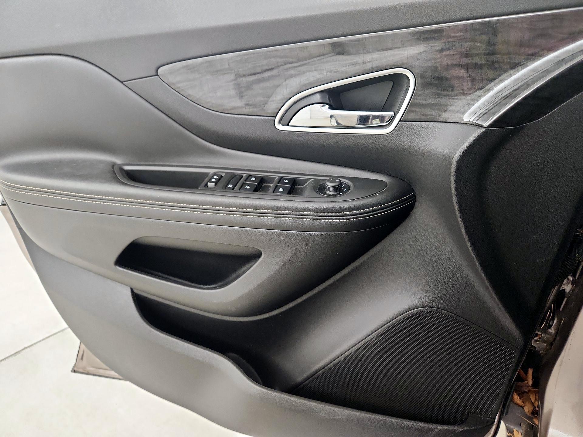 Thumbnail: 2015 Buick Encore - 12