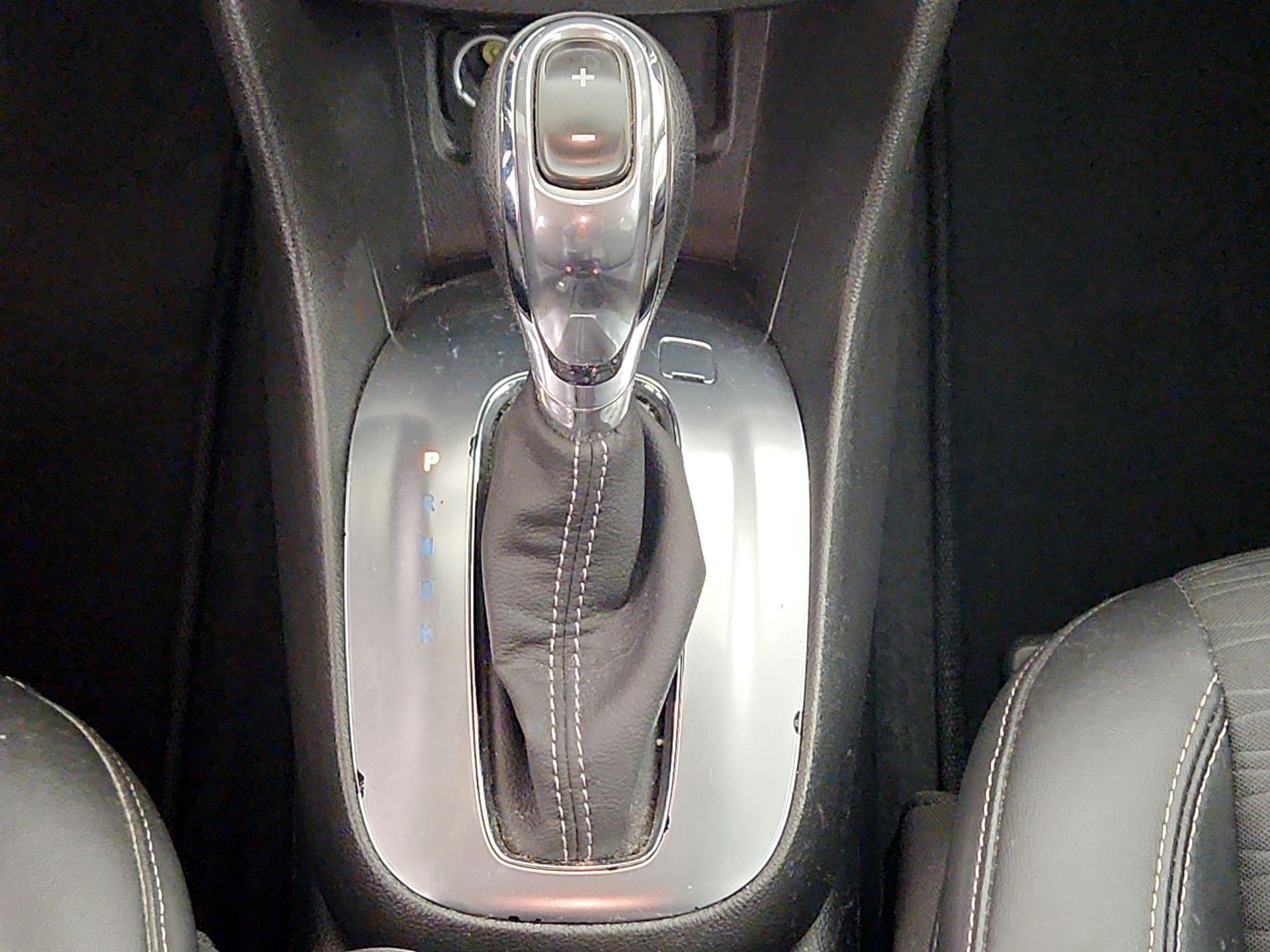 Thumbnail: 2015 Buick Encore - 17